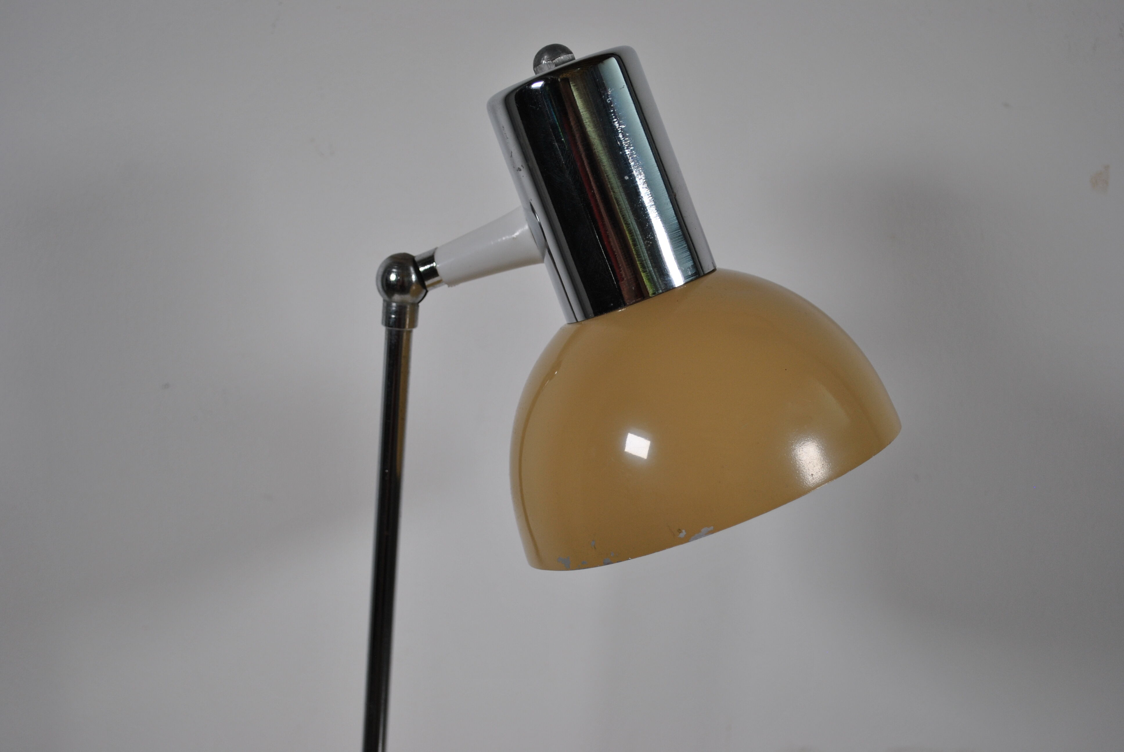 Desk lamp workshop 1970