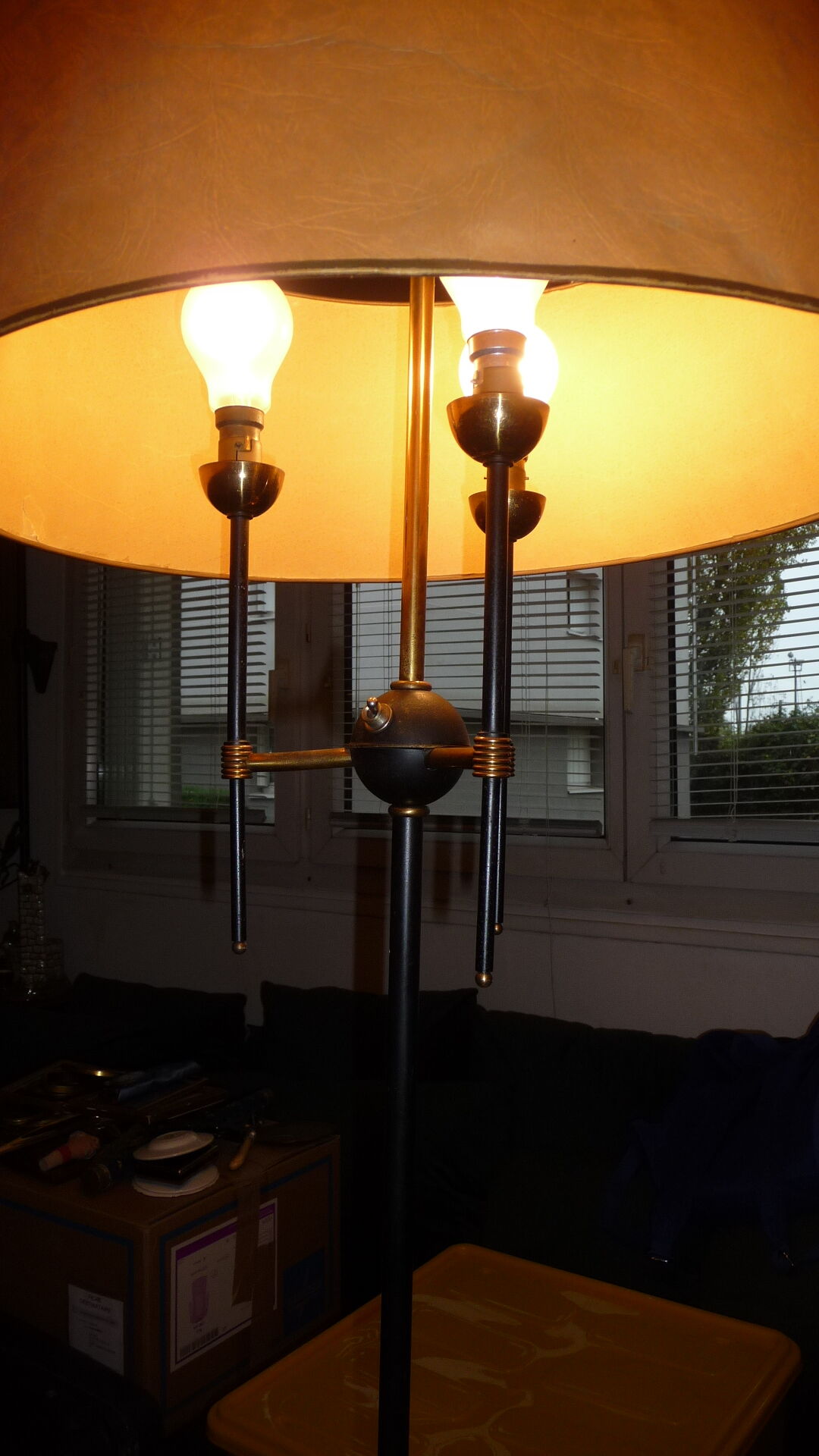 Vintage tripod lamppost
