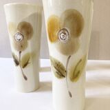 Grands verres en céramique, motif fleur peint à la main, tons beige/crème