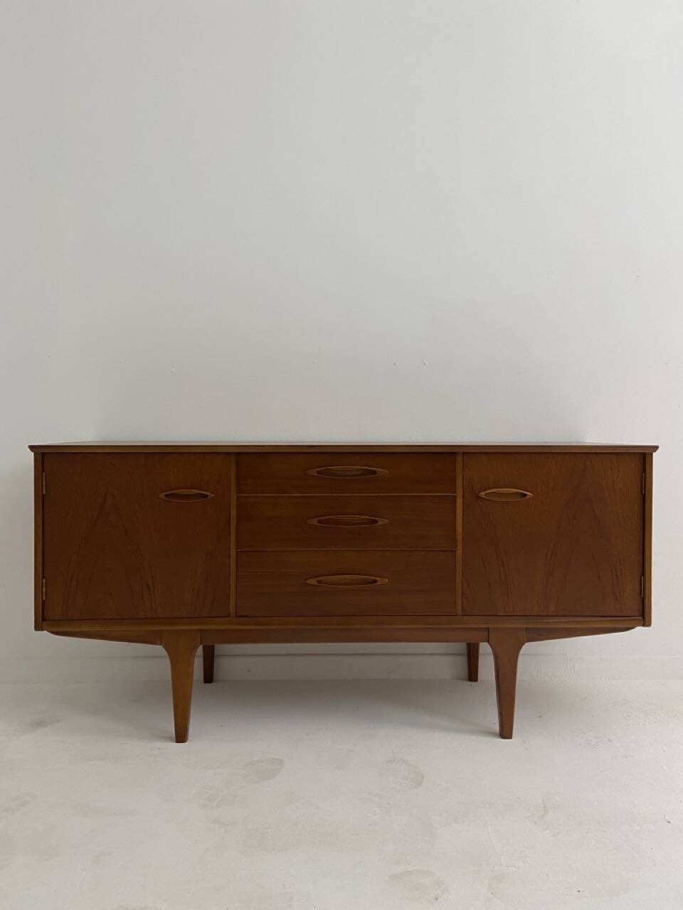 vintage enfilade by Jentique