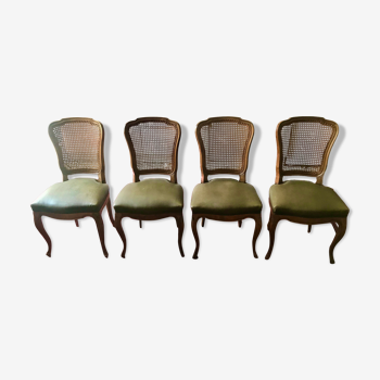 Suite de 4 chaises de style louis XV cannées assises en sky vert