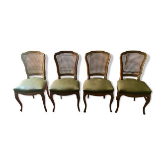 Suite de 4 chaises de style louis XV cannées assises en sky vert