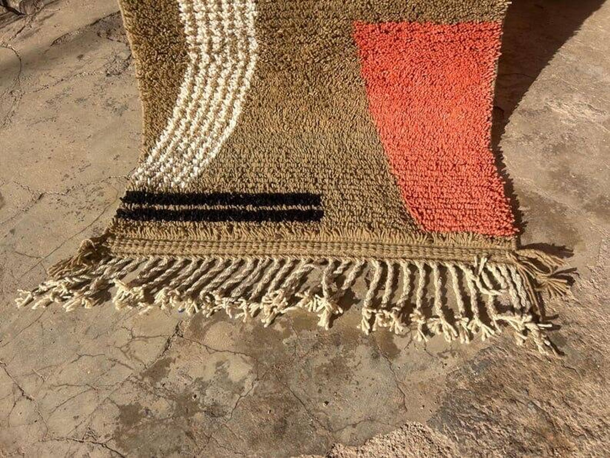 Small handmade traditional Berber rug 100/200 cm