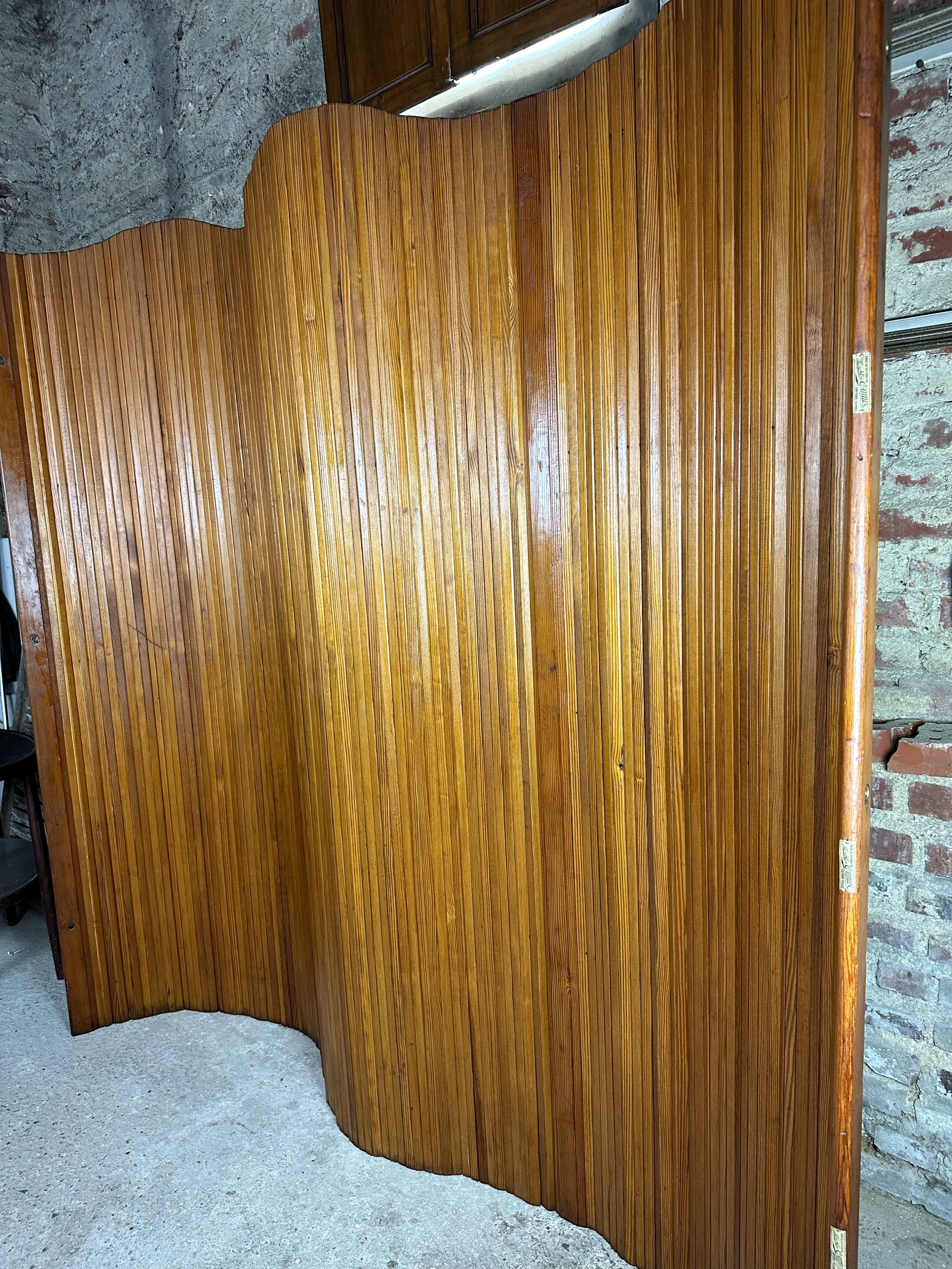 Paravent vintage 1950 rouleau en bois Ateliers Camus France