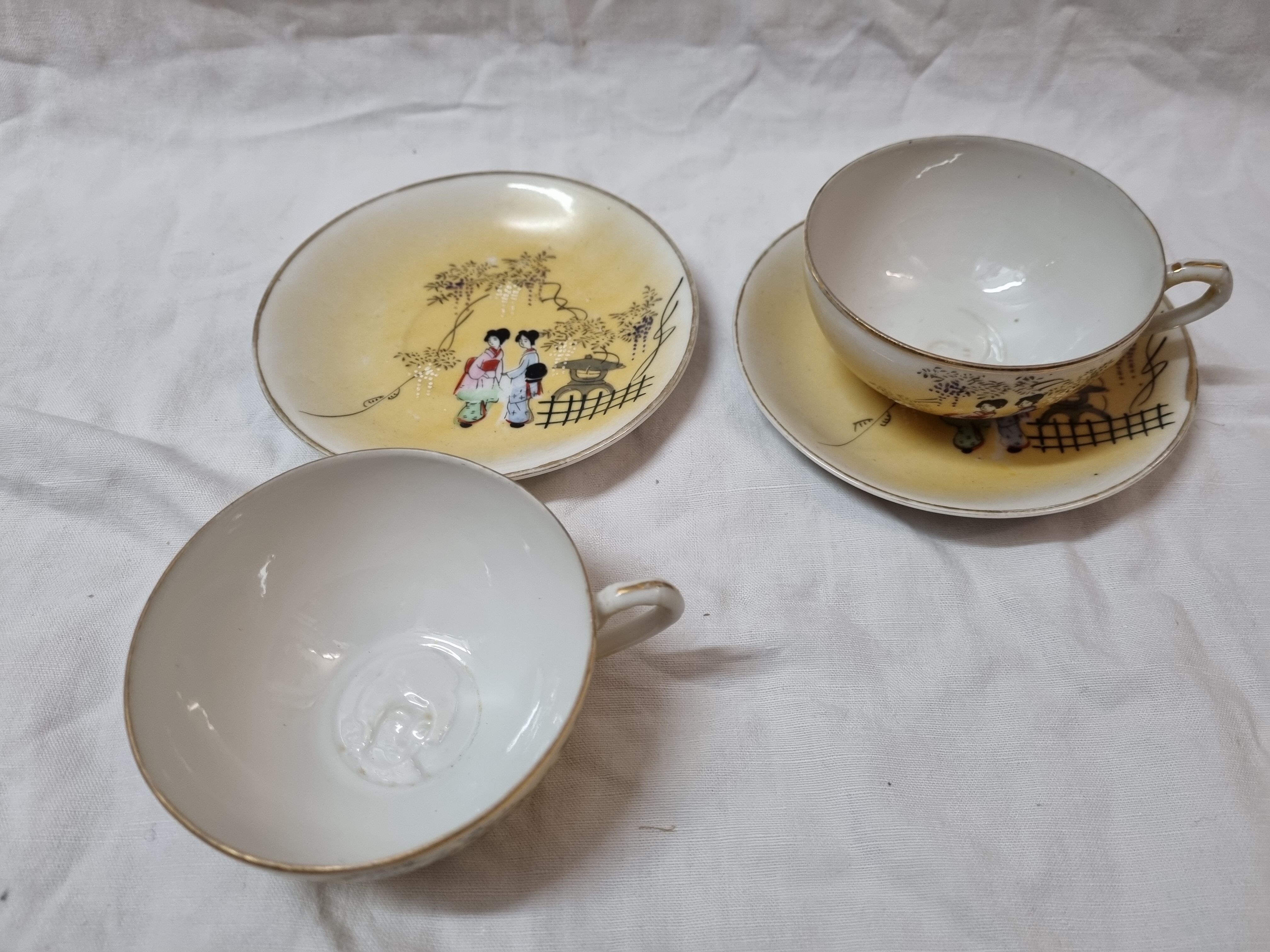 Fine Japanese porcelain for tea