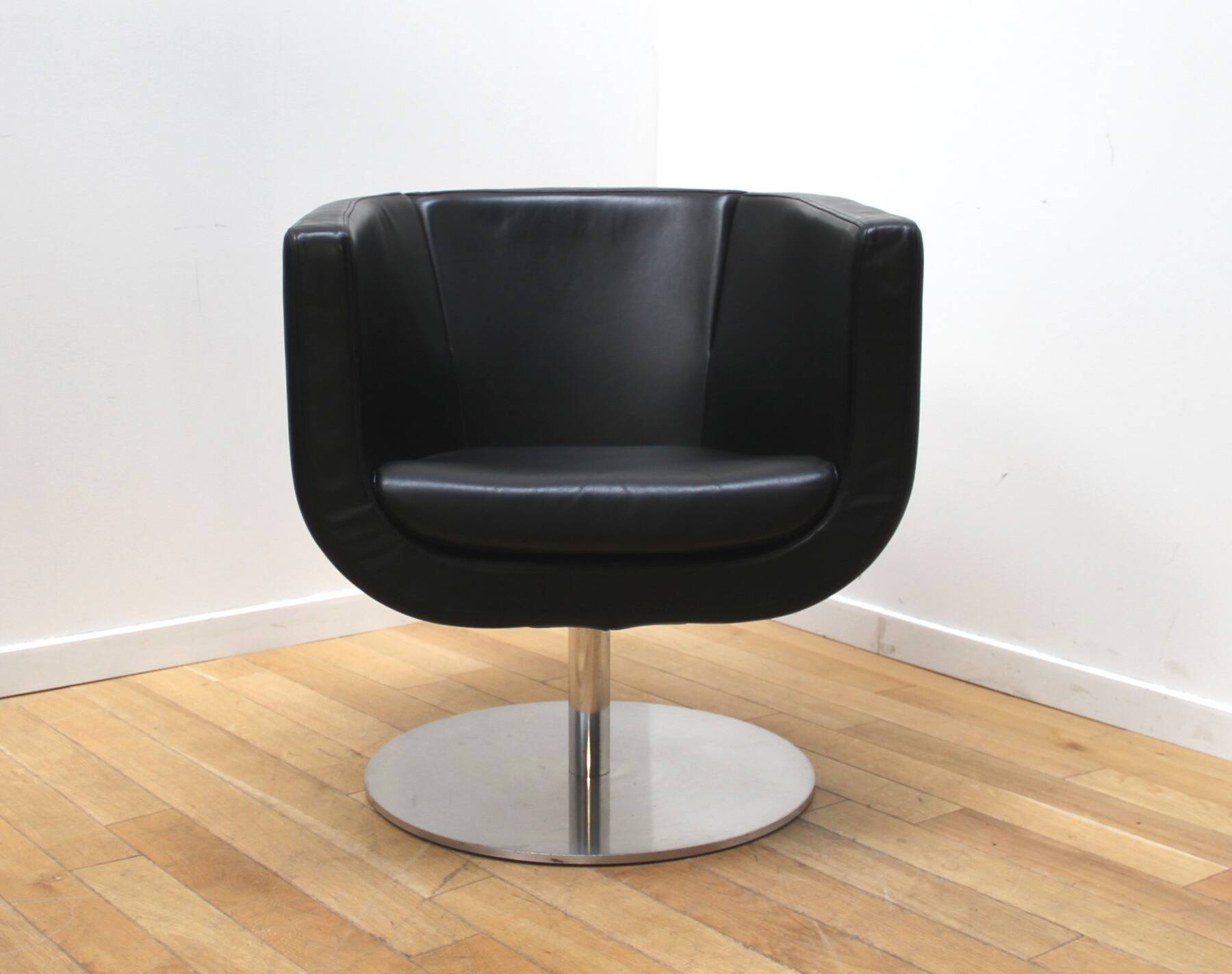 Paire de fauteuils tulipe B&B Italia