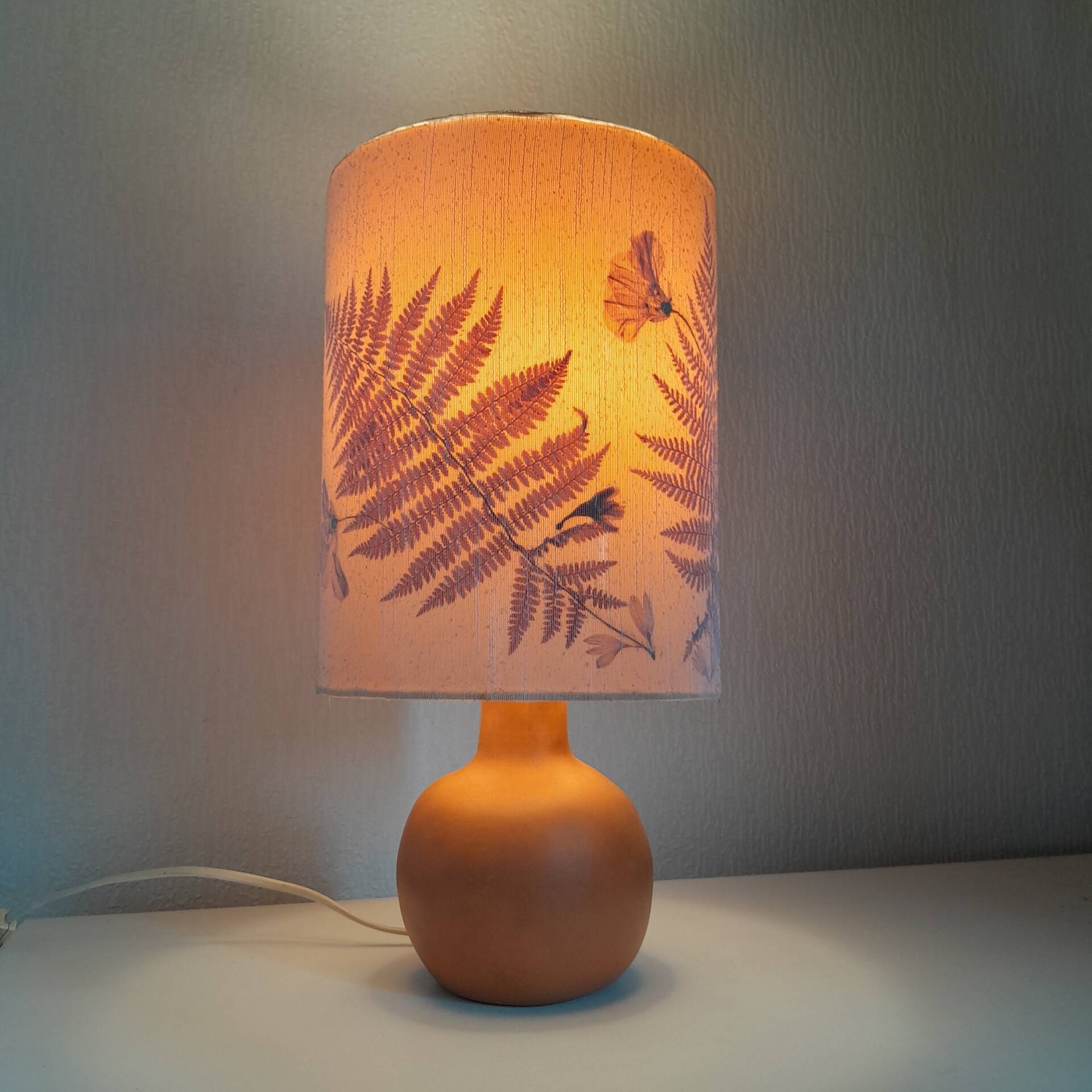 Vintage terracotta lamp - Lampshade with dried flowers and ferns