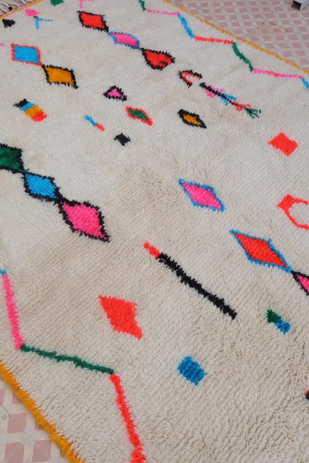 Traditional handmade Moroccan rug 2.5 x 1.5 m