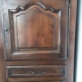 Men's standing furniture in dark oak