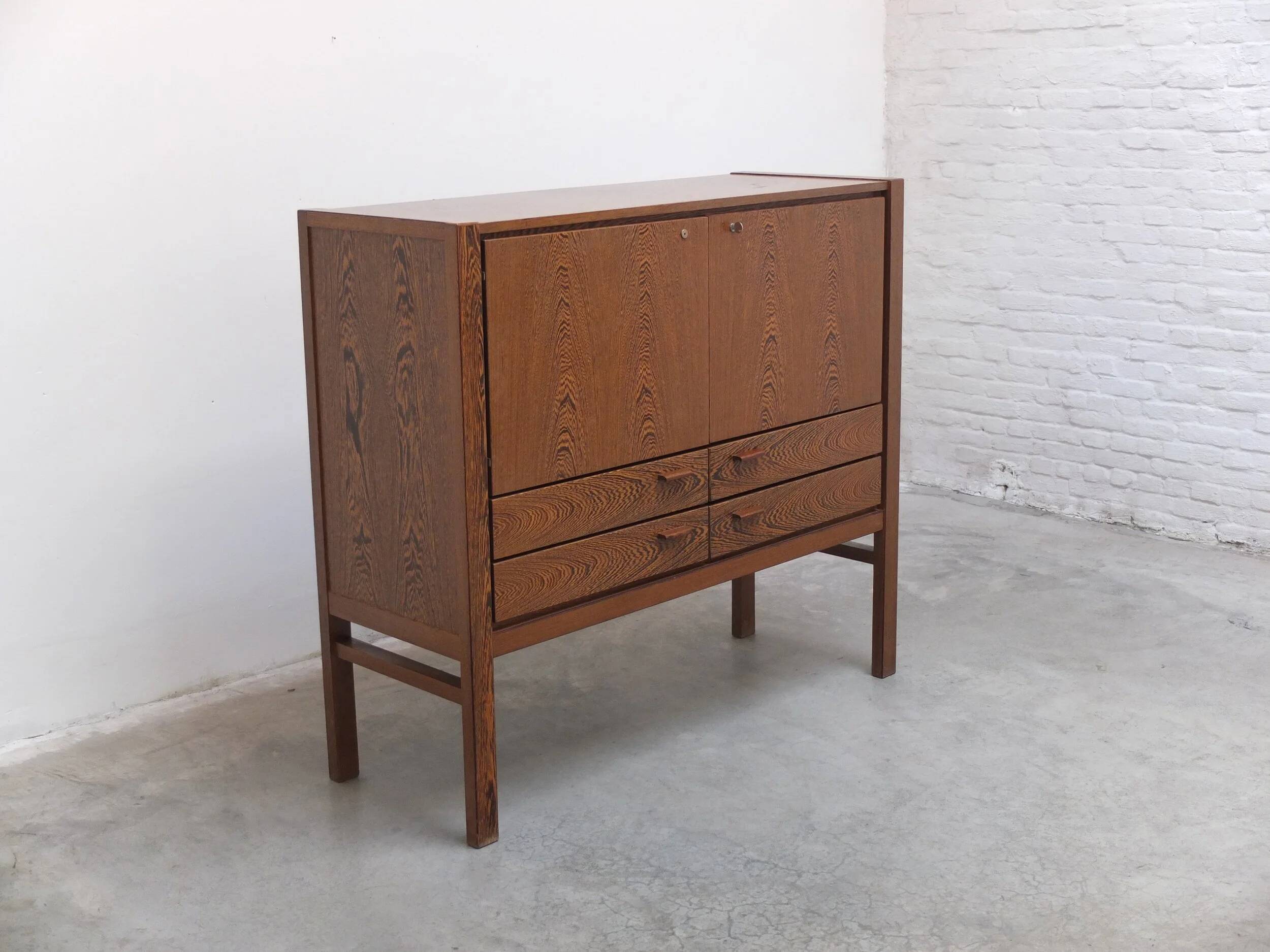 N-Line 'Team Program 500' double bar cabinet in wenge, 1966