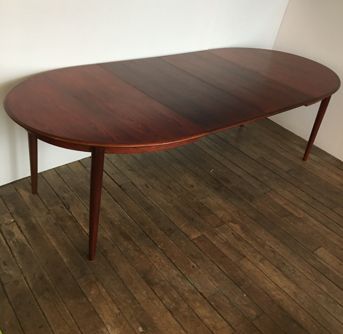Rosewood extendable dining table