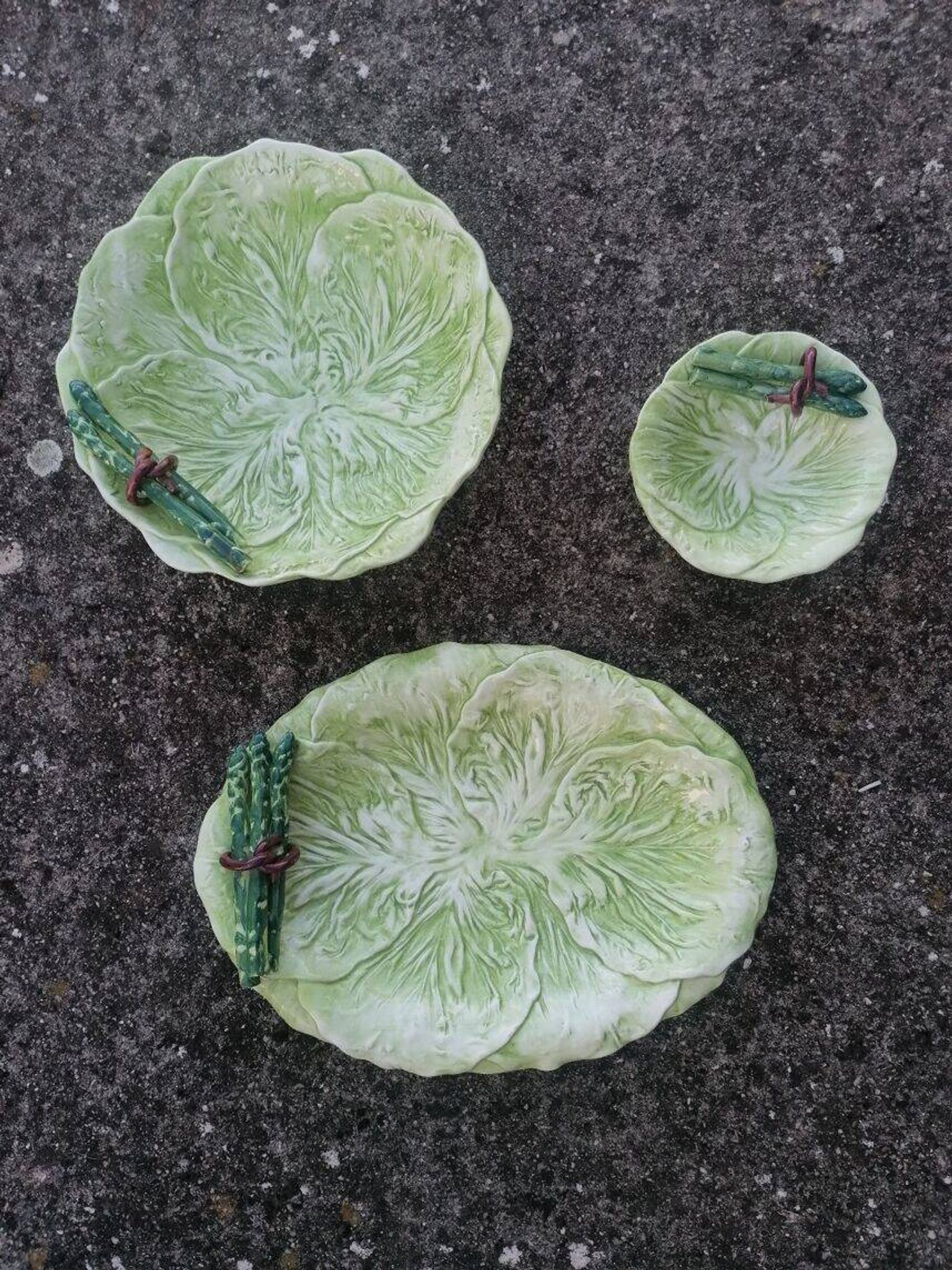 Set of 3 vintage asparagus and cabbage leaves slip dishes made in Italy