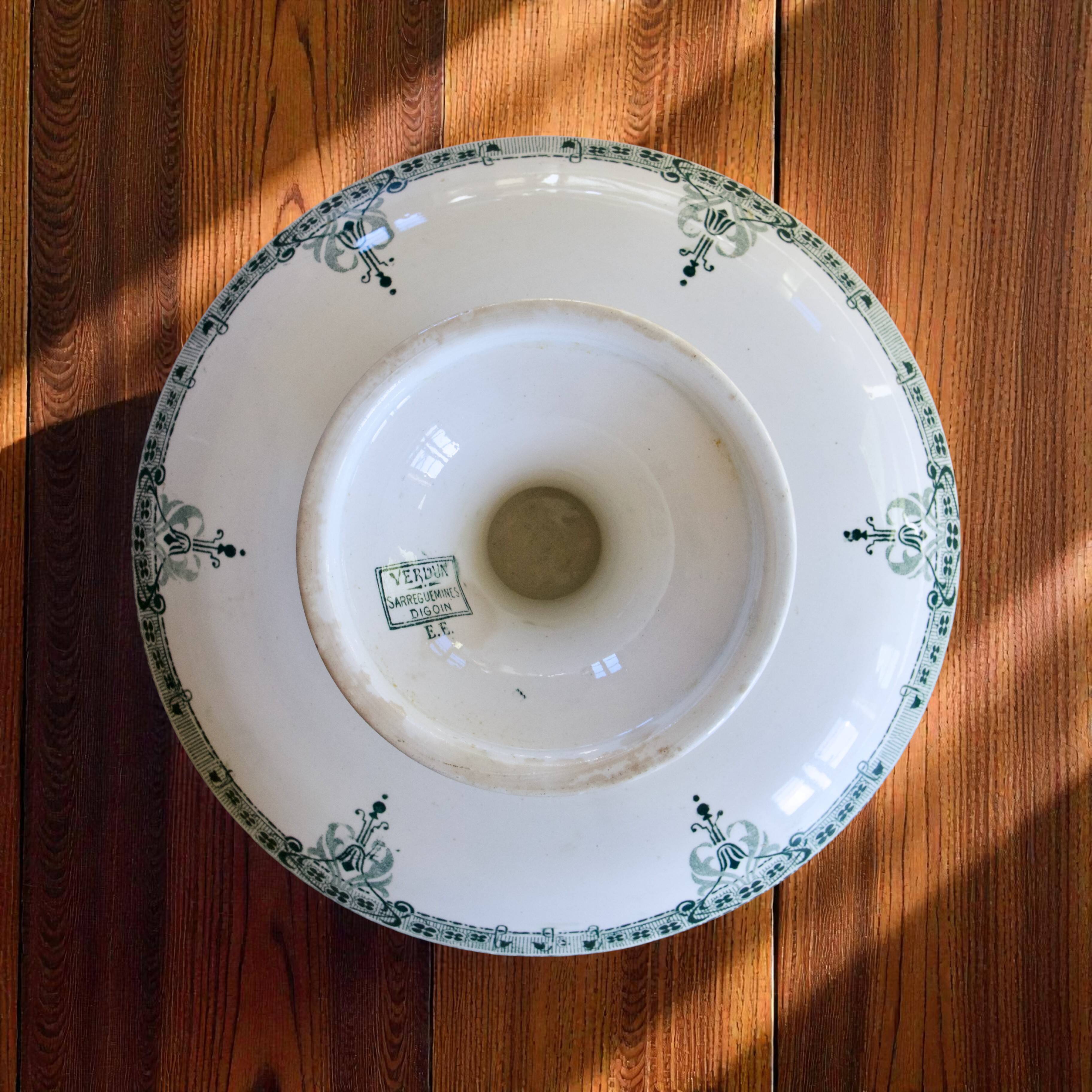 Antique 19th-century compote dish made of ironstone, signed Sarreguemines, from the "Verdun" collection.
