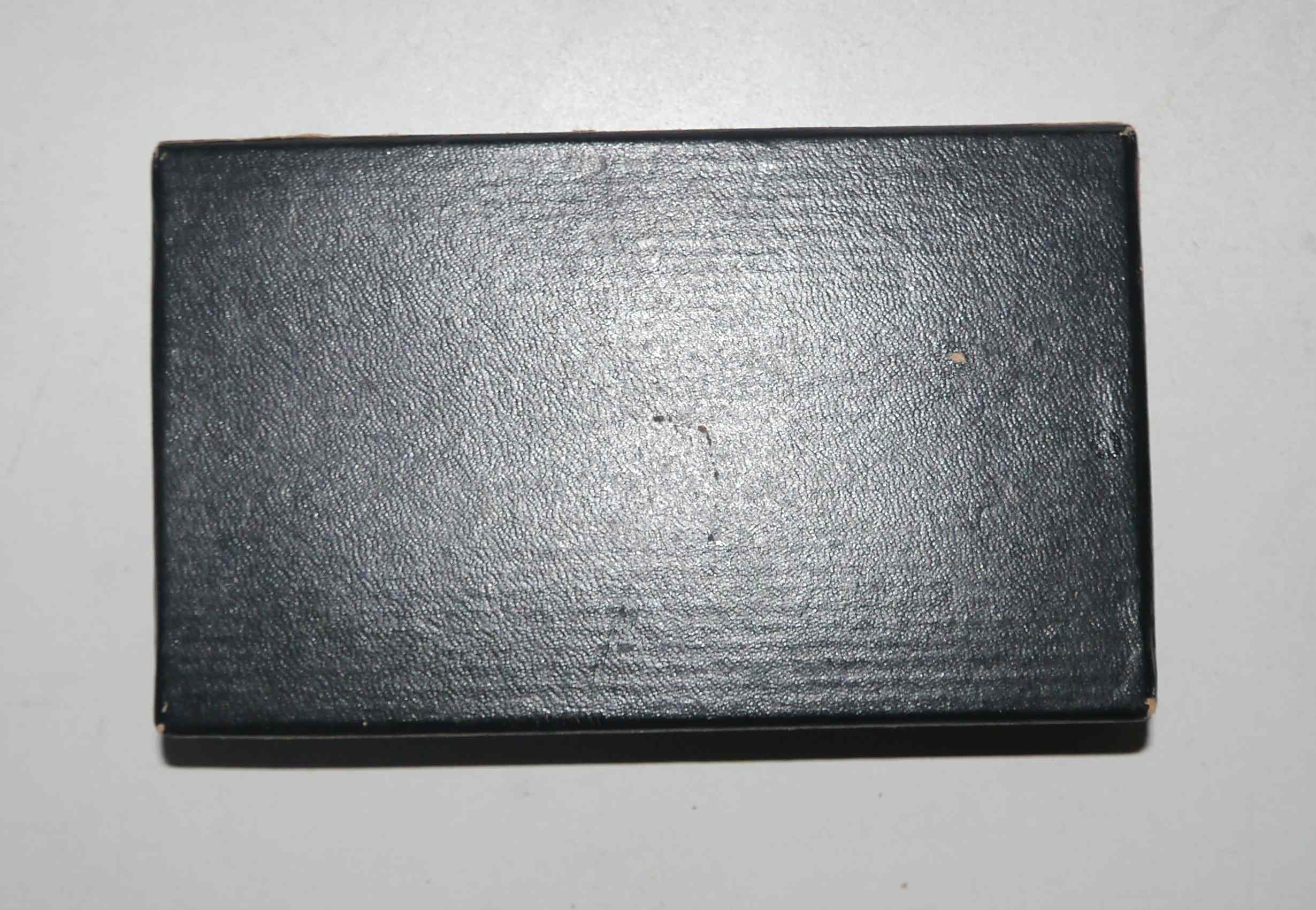 Service of 6 resin knife holders and inclusion 60's years