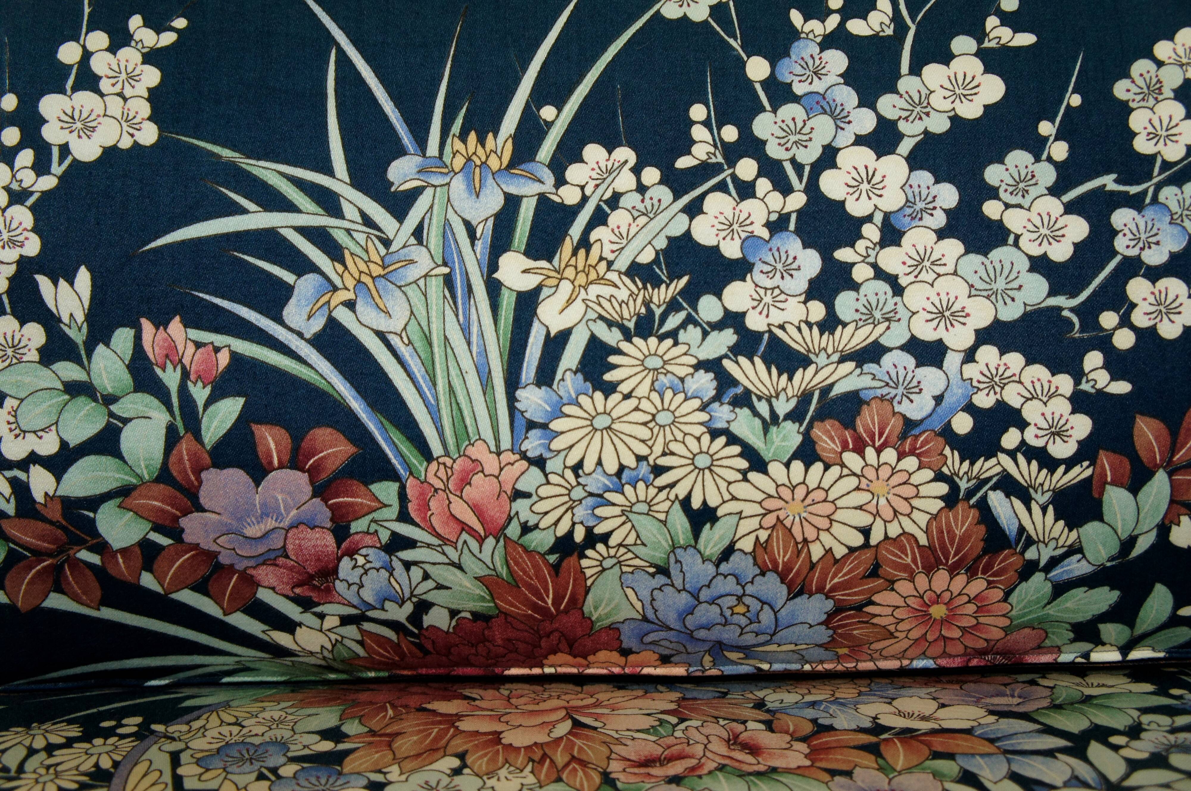 Canapé matelas de sol "bohème" en coton fleuri satiné