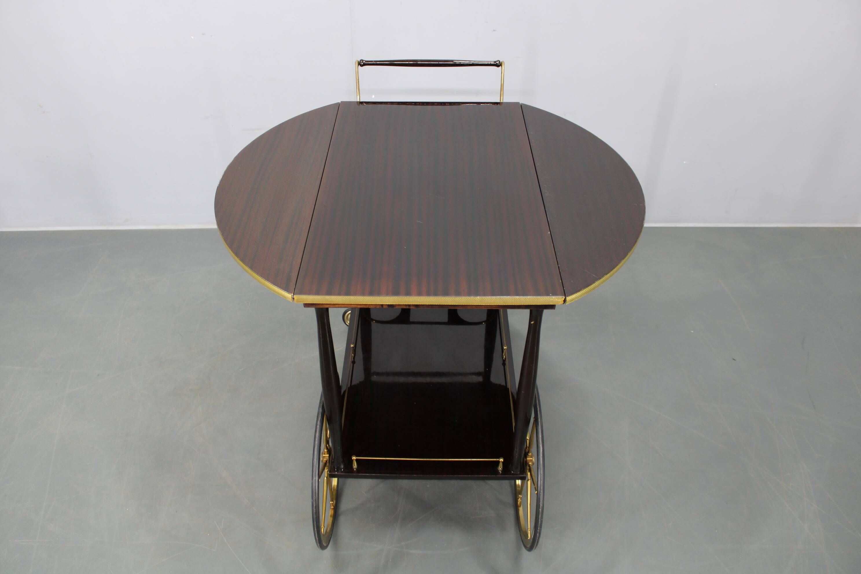 Italian mid-century bar cart with folding leaves, brass and wood