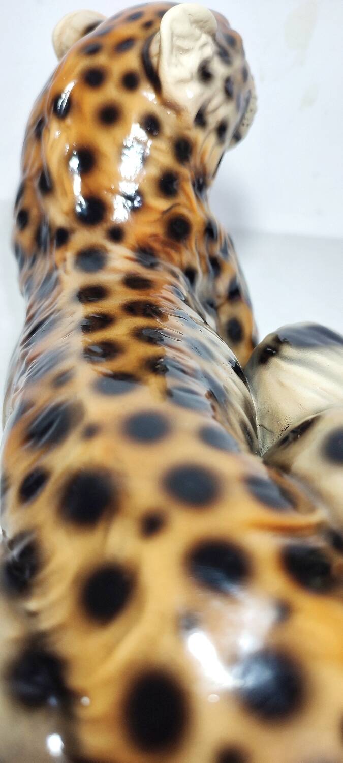 Leopardo de cerámica. España, 1960s.