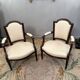 Paire de fauteuils en noyer d'epoque louis xvi vers 1770