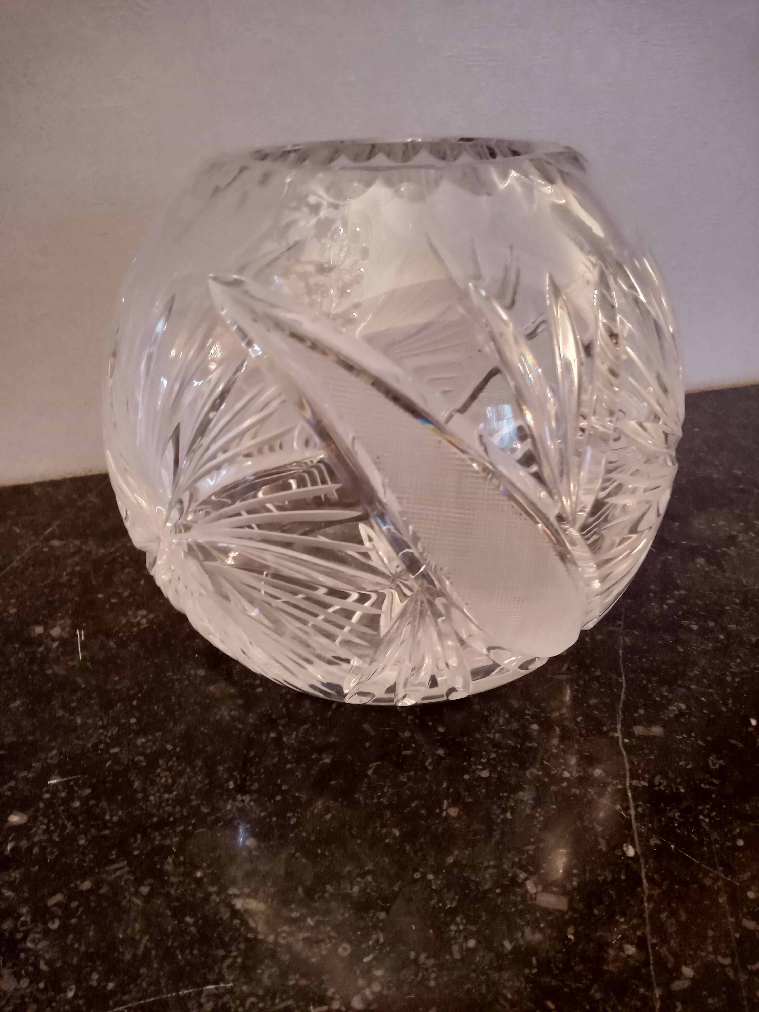 Crystal ball vase