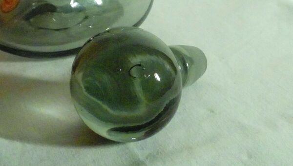 Carafe hollandaise en verre fumé Copenhague