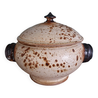 Soup tureen in Puisaye stoneware, signed Jean Pierre Prud'homme