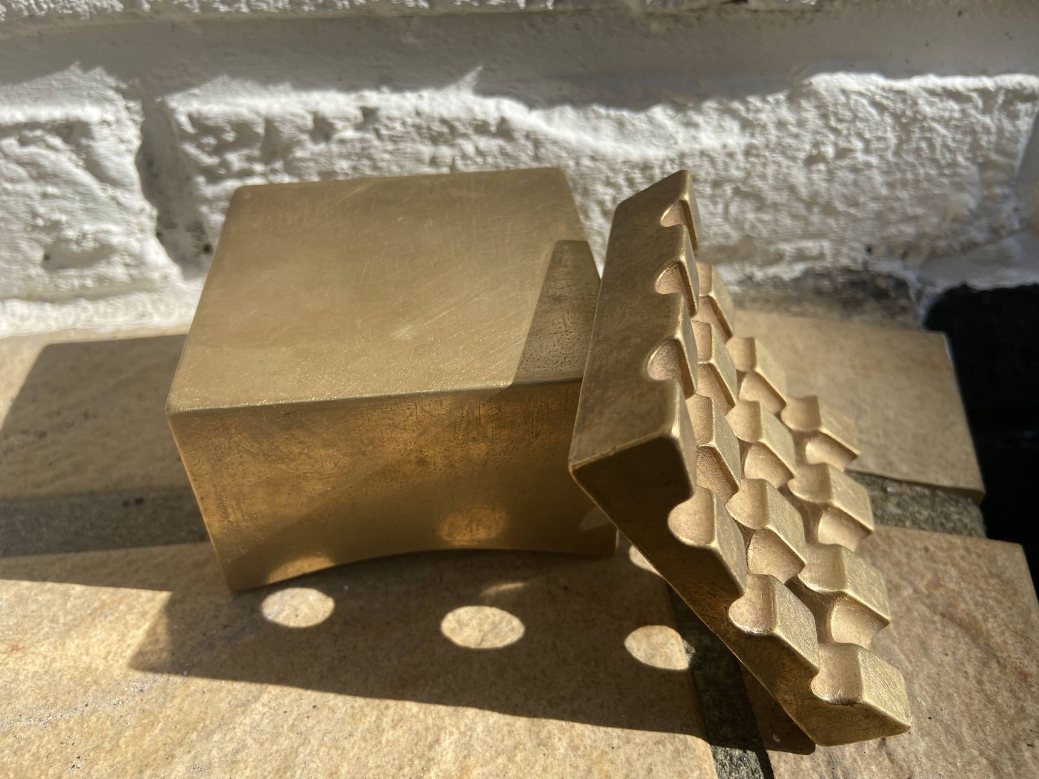 Ultime style ashtray
