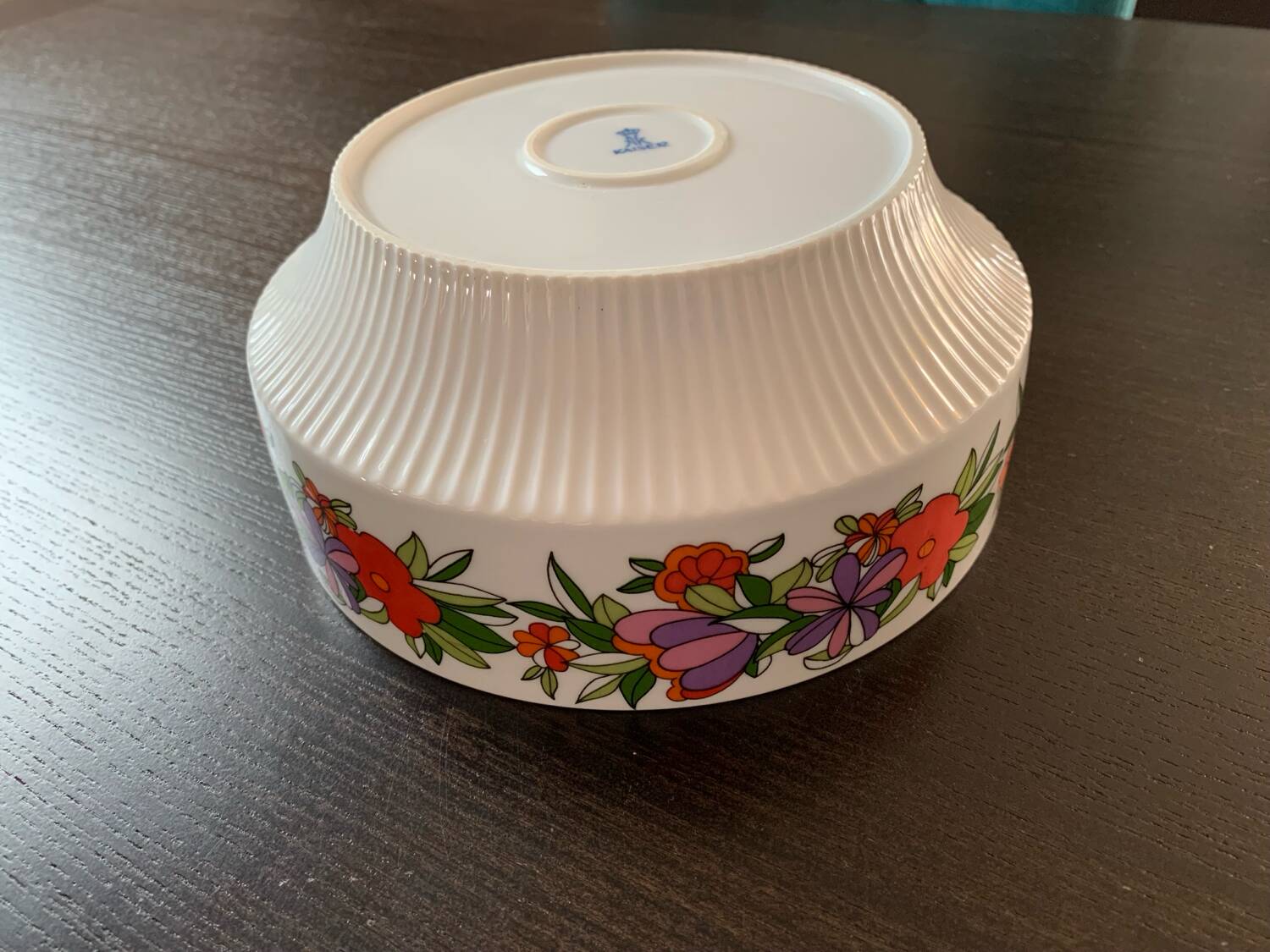 Vintage Kaiser porcelain salad bowl