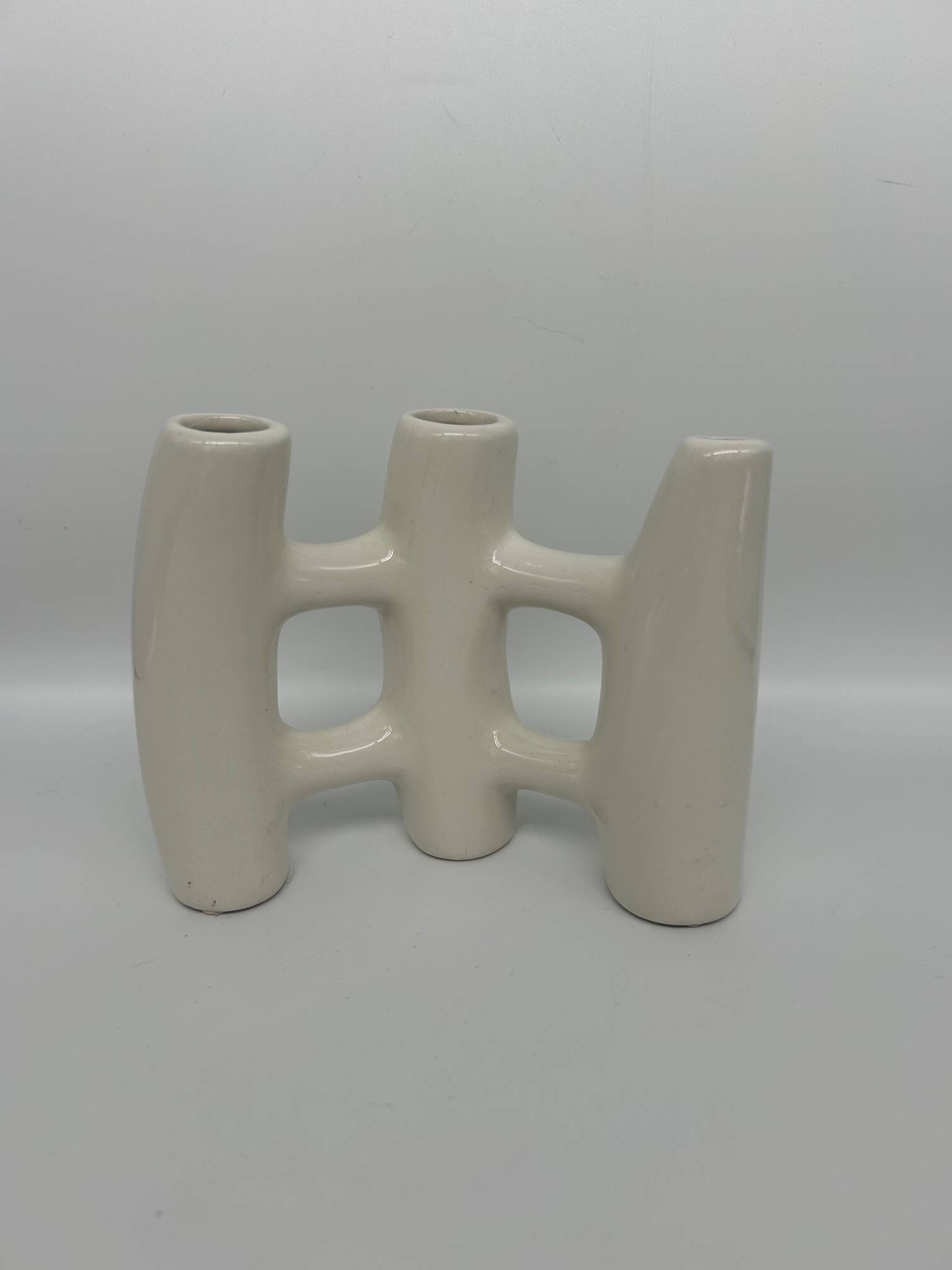 Brutalist vase in white ceramic