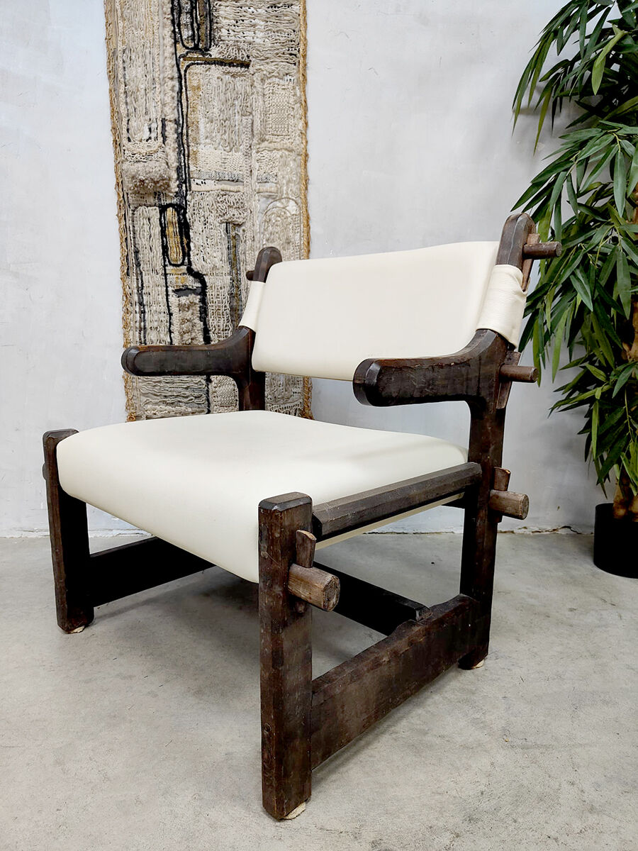 2 midcentury armchairs sculptural nature