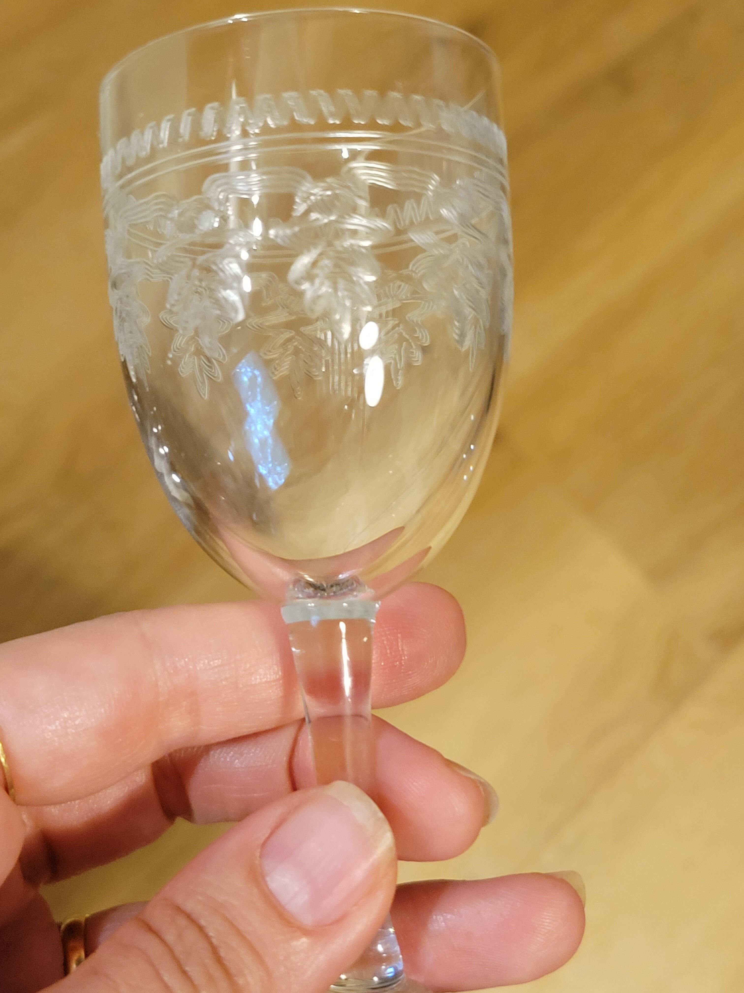 6 old Port stemmed glasses in engraved baccarat crystal