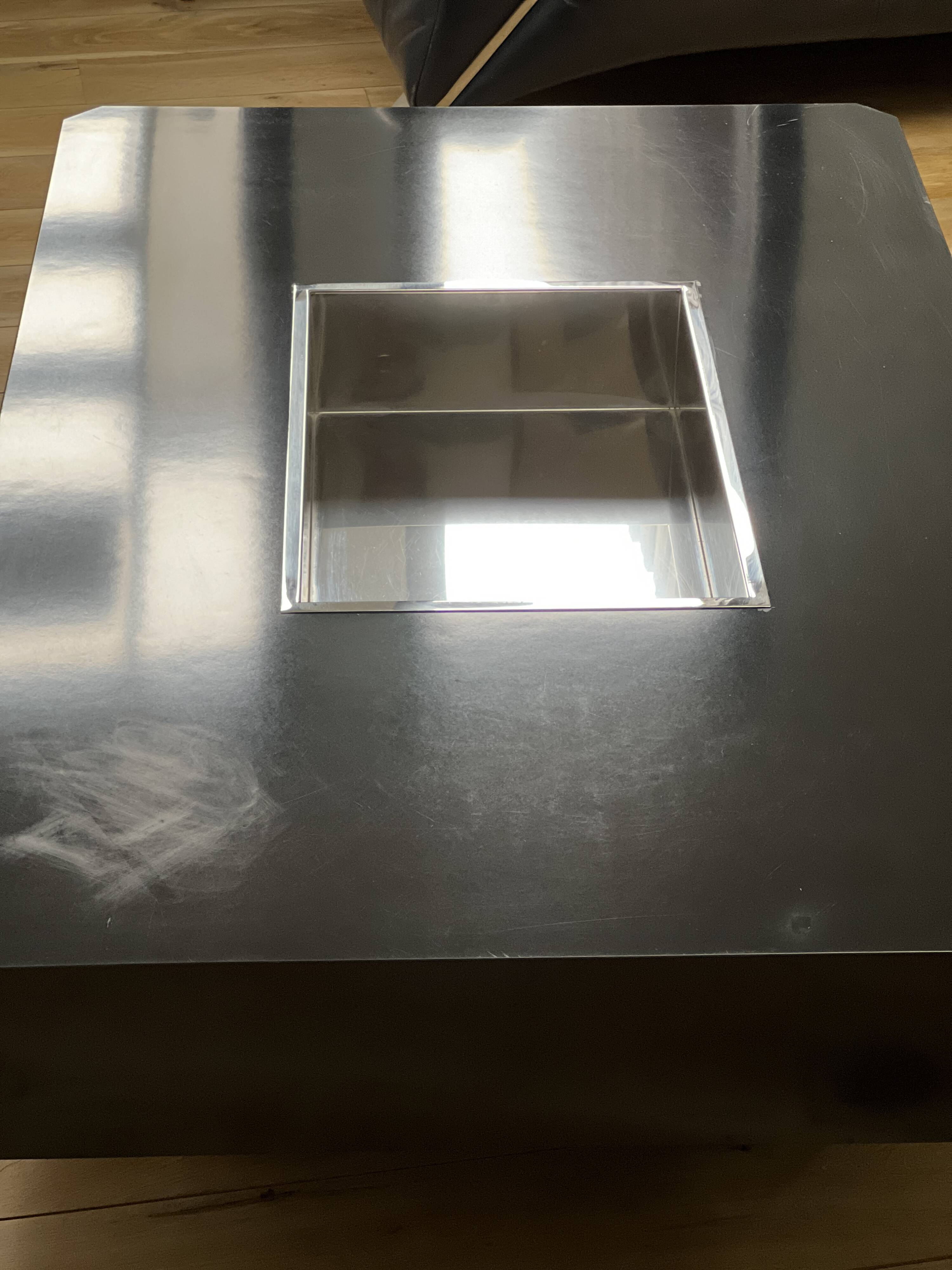 Alveo black coffee table by Willy Rizzo