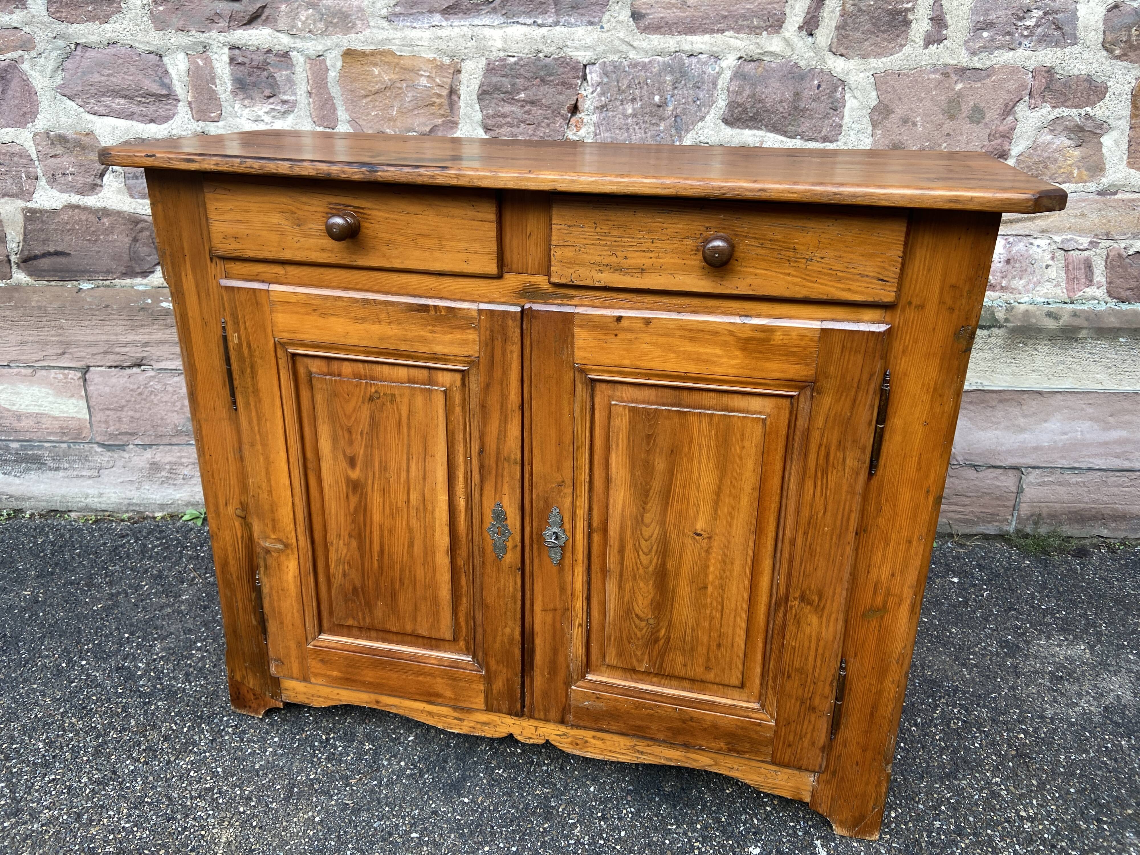 Buffet bas sapin Alsace