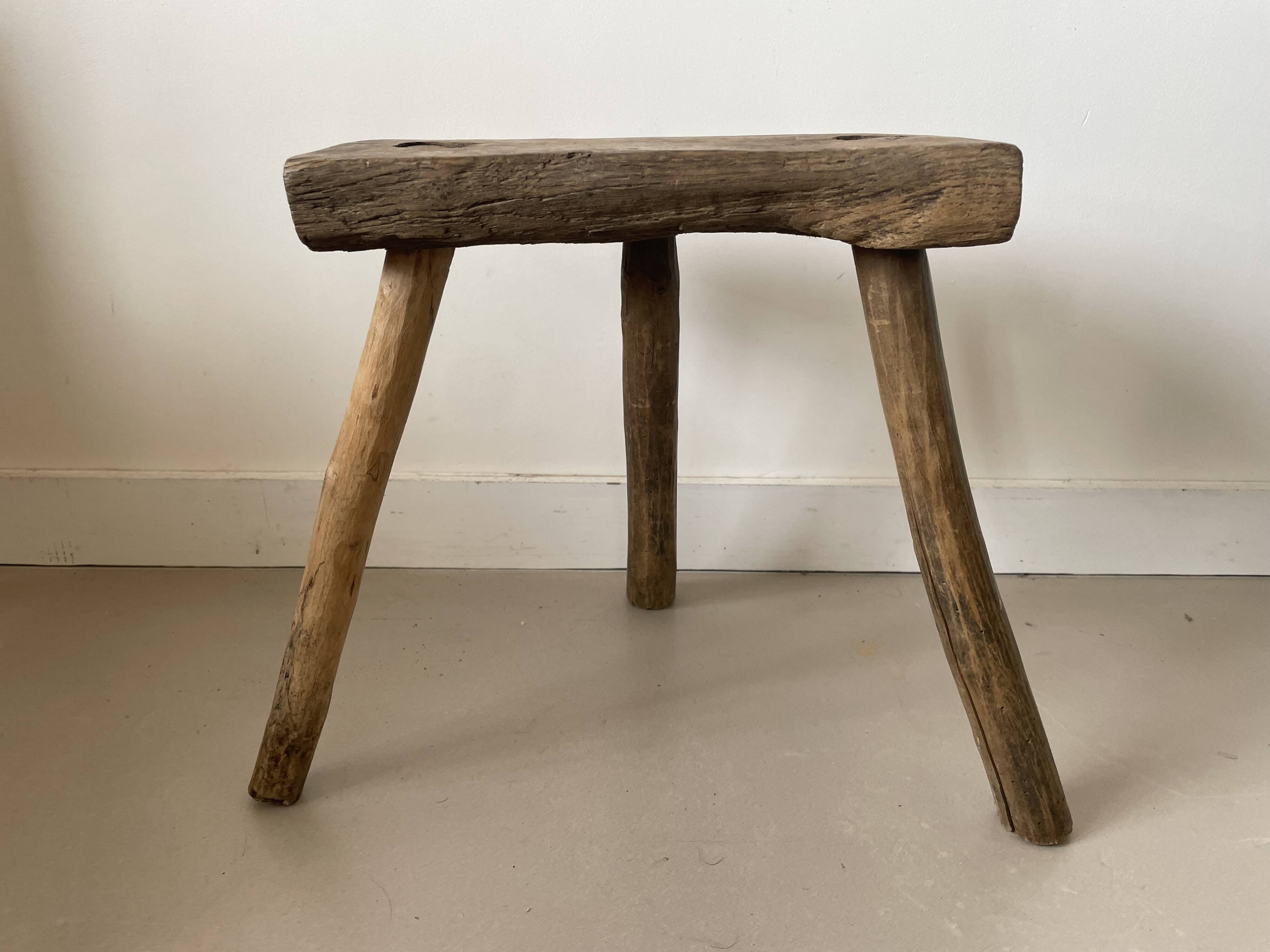 Small old drawer unit