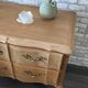 Commode arbalète