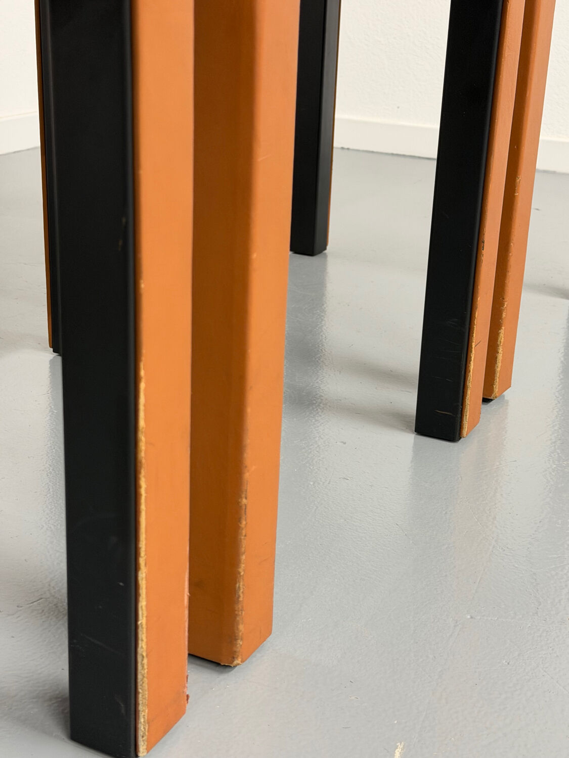 4 camel leather chairs, postmodern design by Paolo Piva for B&B Italia Arcadia.