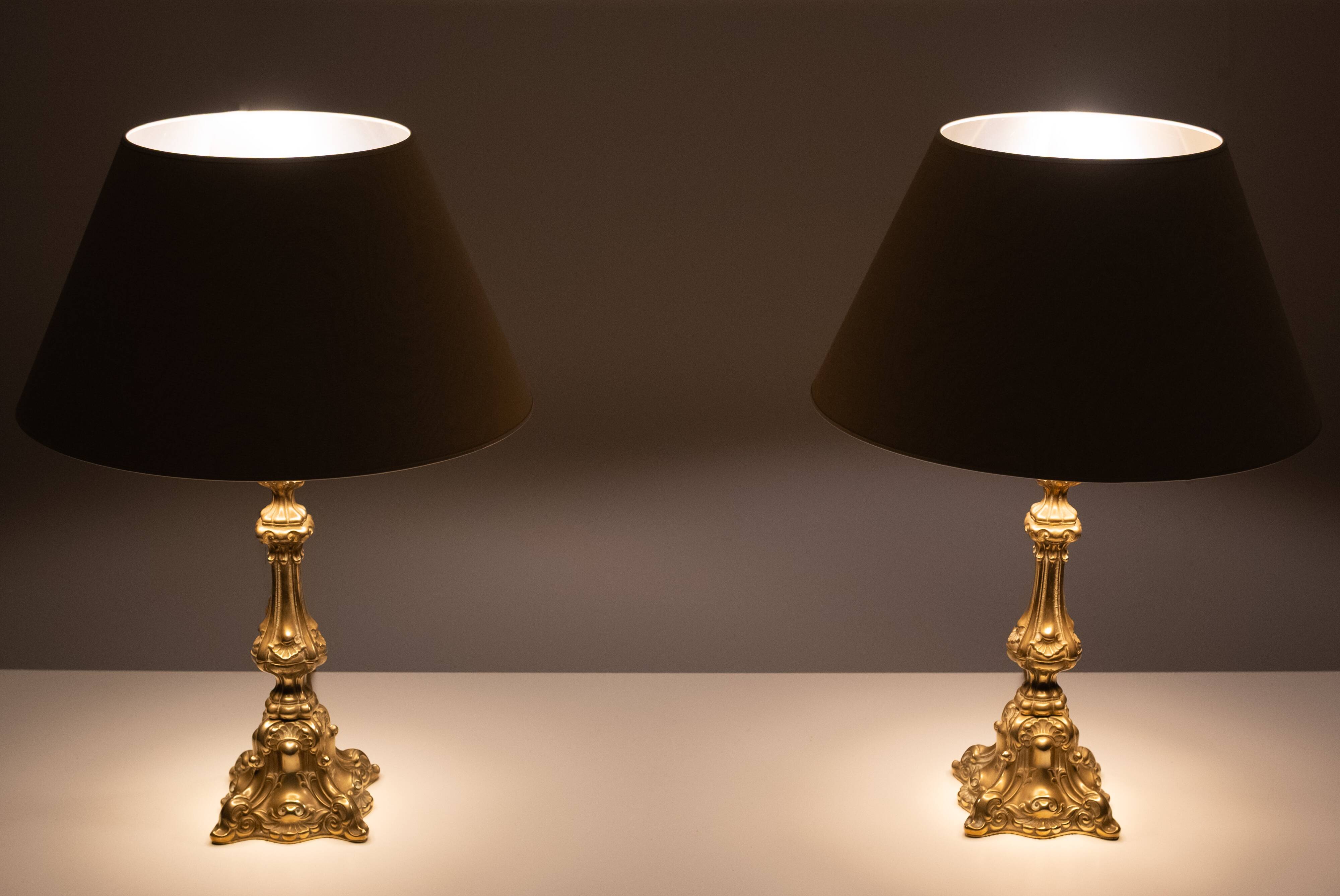 Stunning pair of Rococo Brass table lamps Italy 1920s