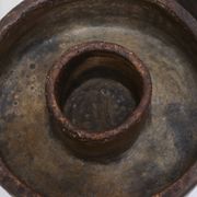 Objet cylindrique en grès brutaliste signé Studio Pottery années 1960
