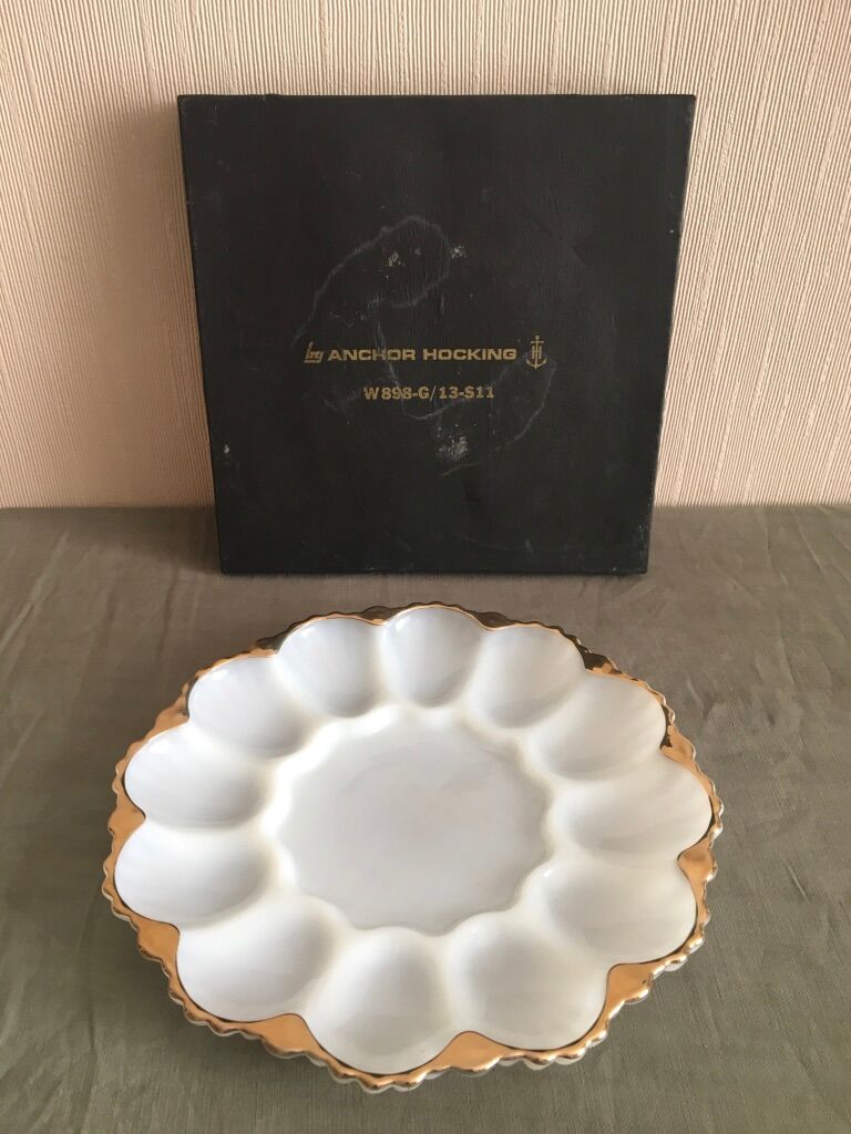 Oyster or egg plate, Anchor Hocking, 1960s USA