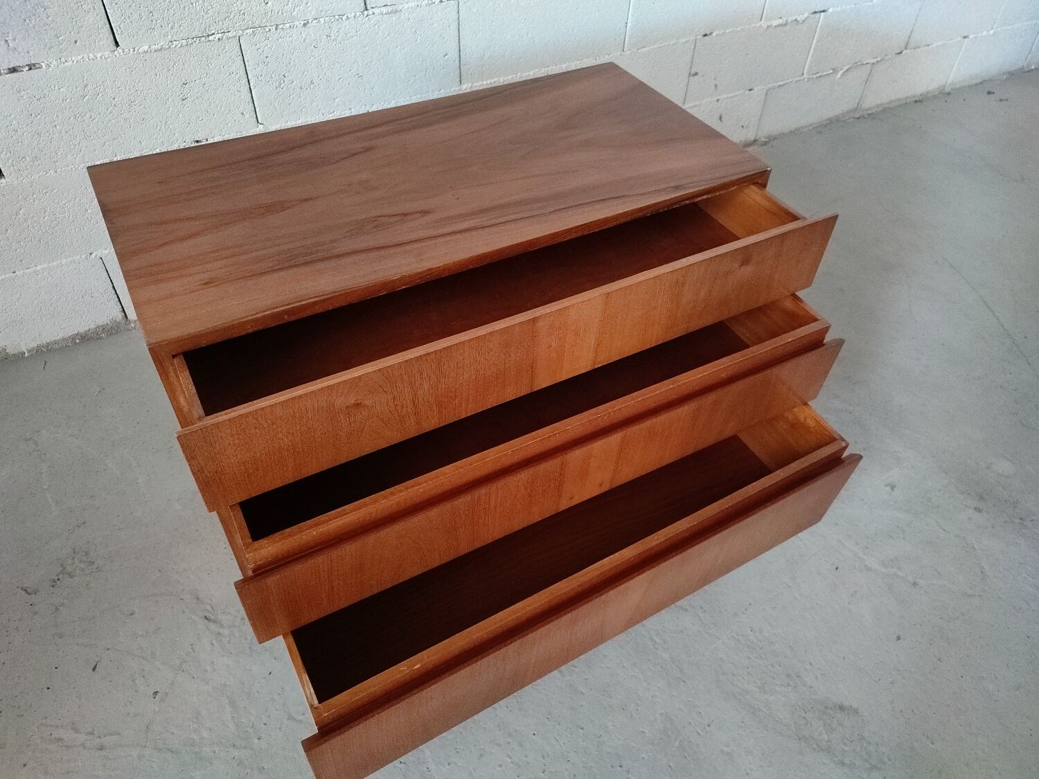 Scandinavian rosewood chest of drawers
