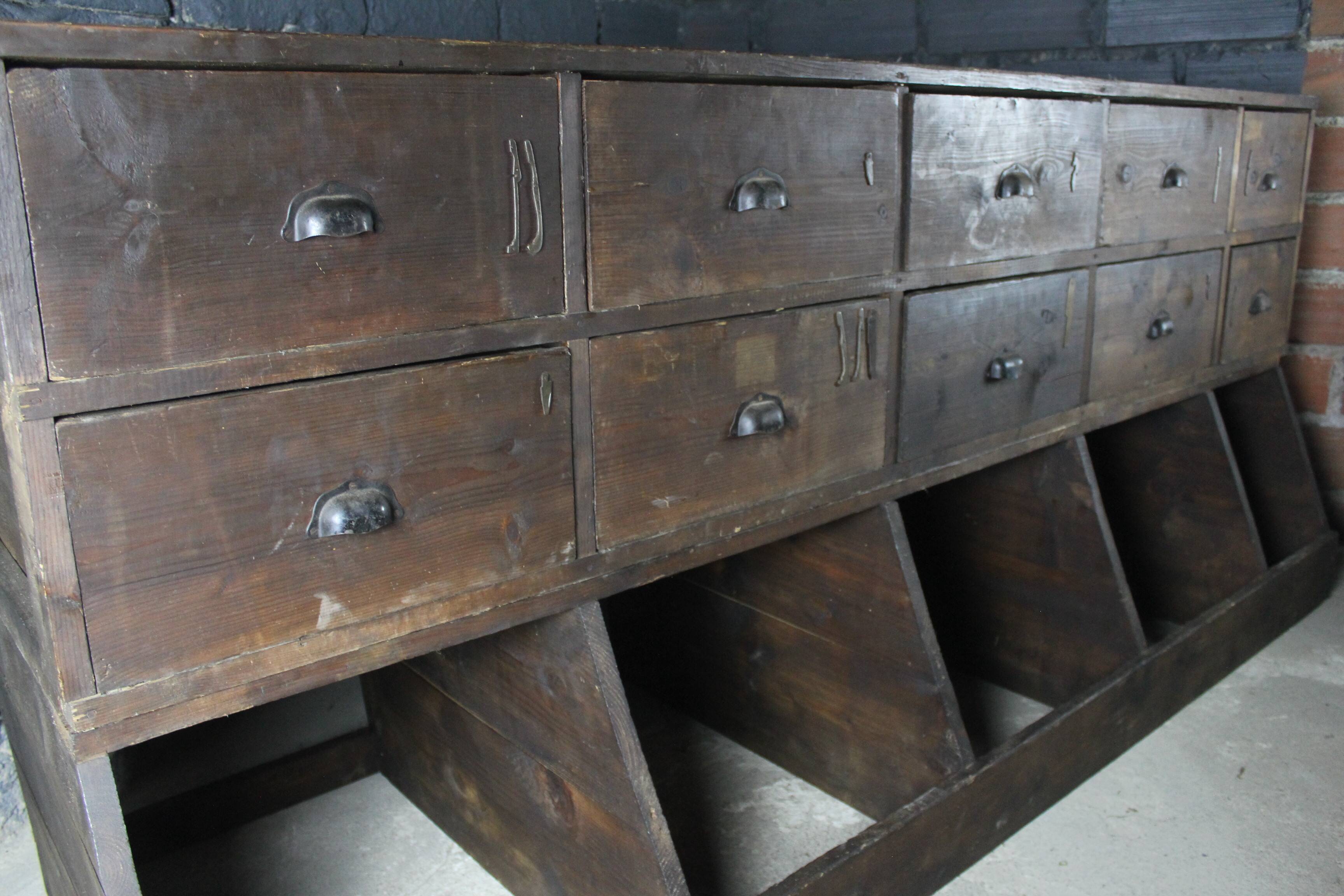 Cutlery trade cabinet – 10 drawers & open compartments