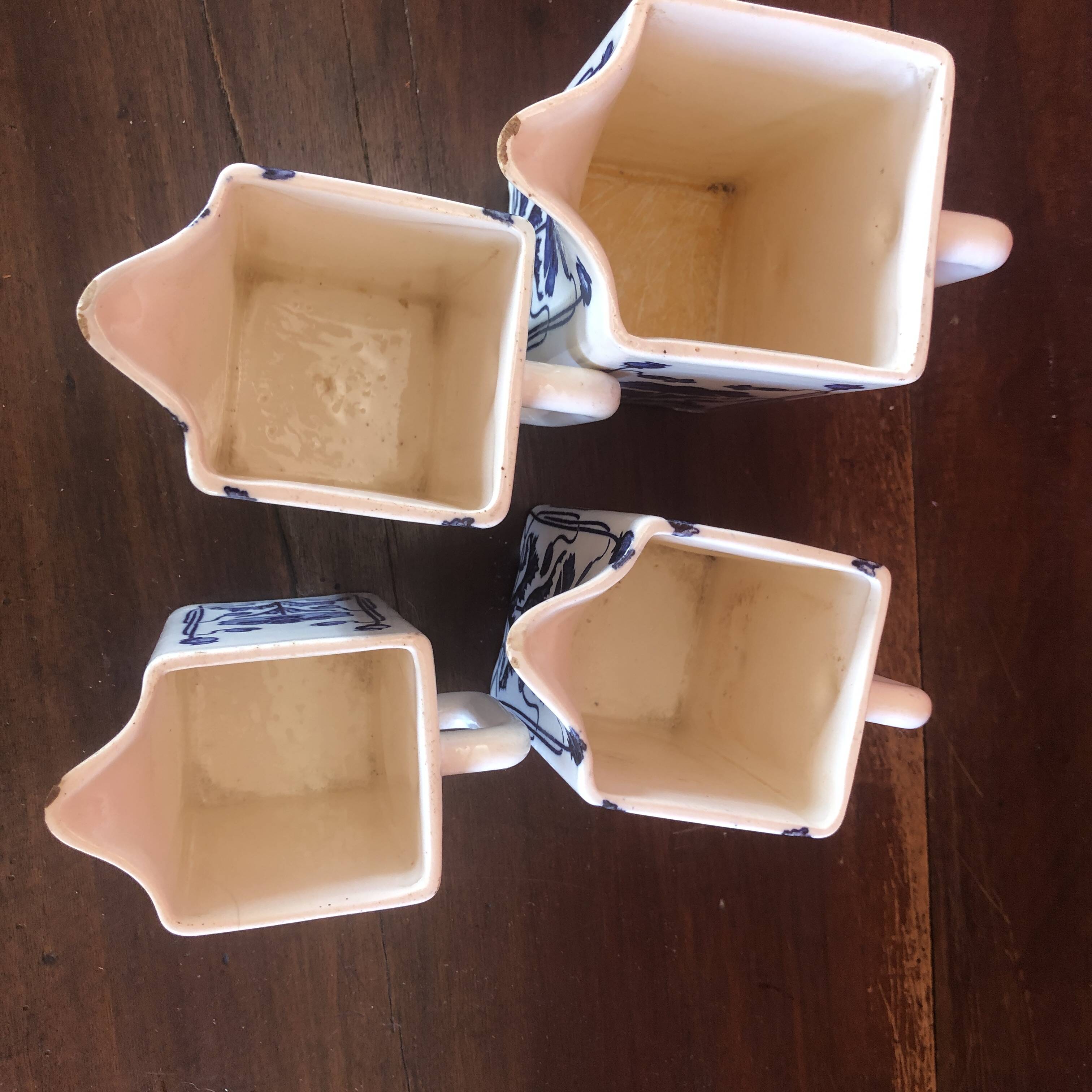 4 pots à lait bleu cobalt