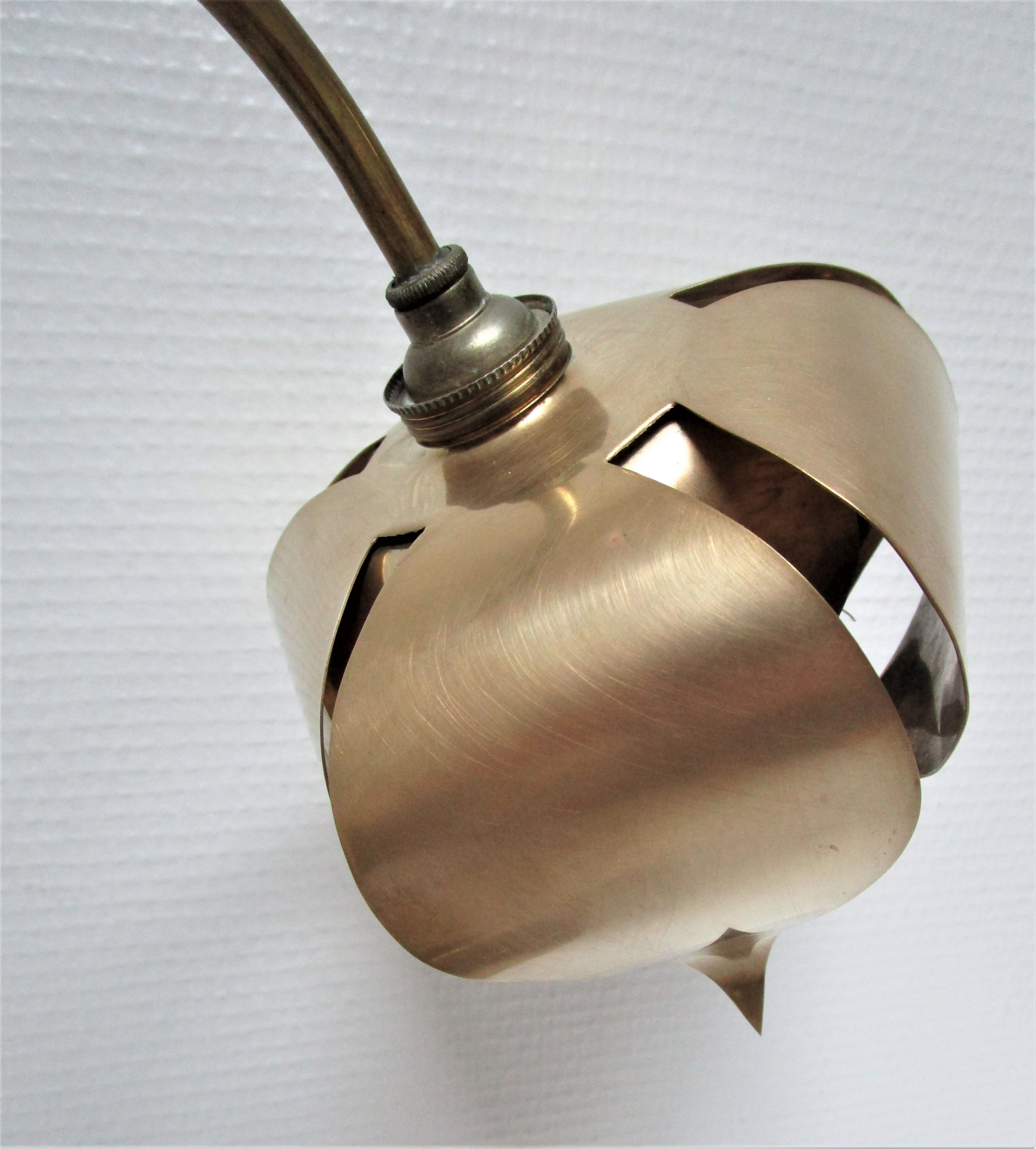 Stylized lotus flower lamp vintage brass 70s