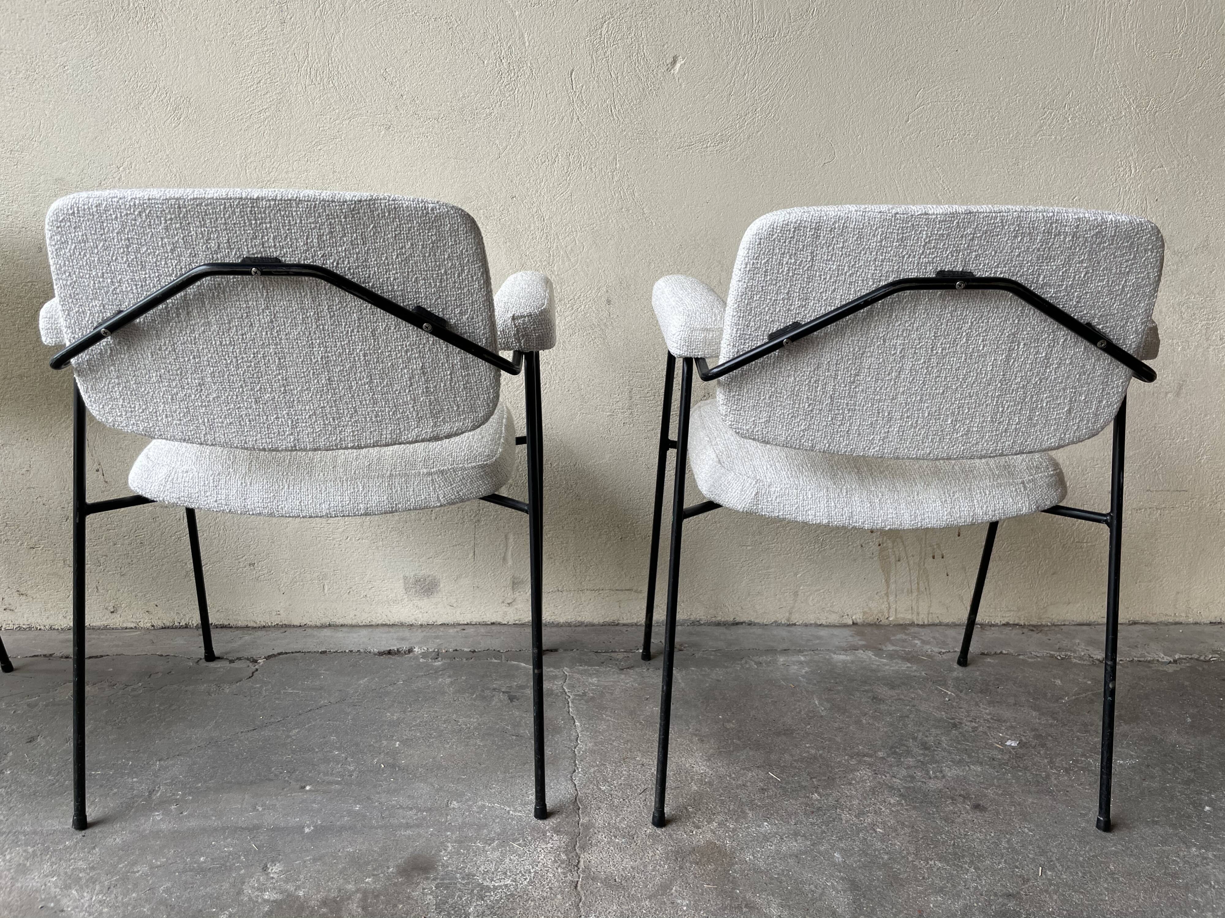 Pair of chairs CM197 by Pierre Paulin, in curly wool