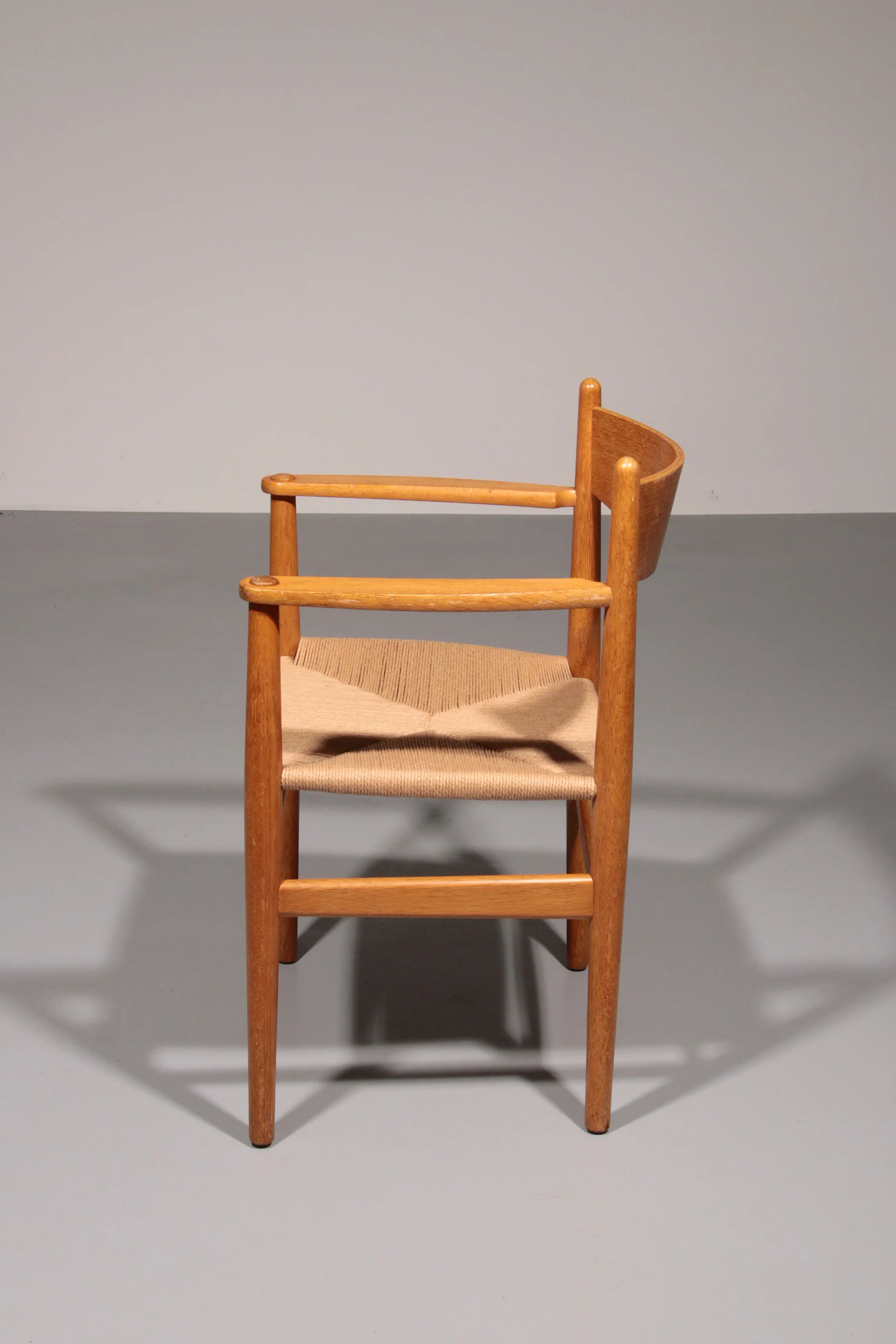Dining chairs oak and new papercord by Hans J. Wegner for Carl Hansen CH37