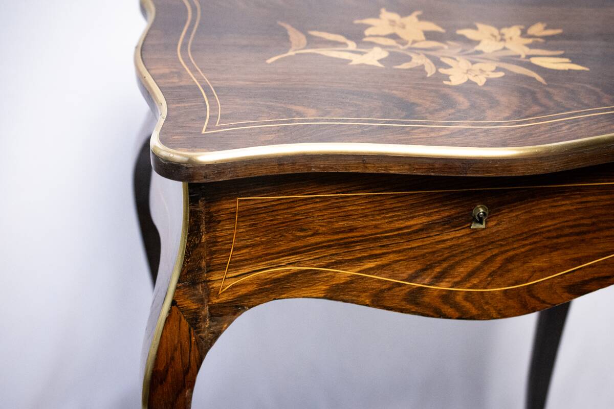 Napoleon III style floral marquetry work table / hairdresser's table.