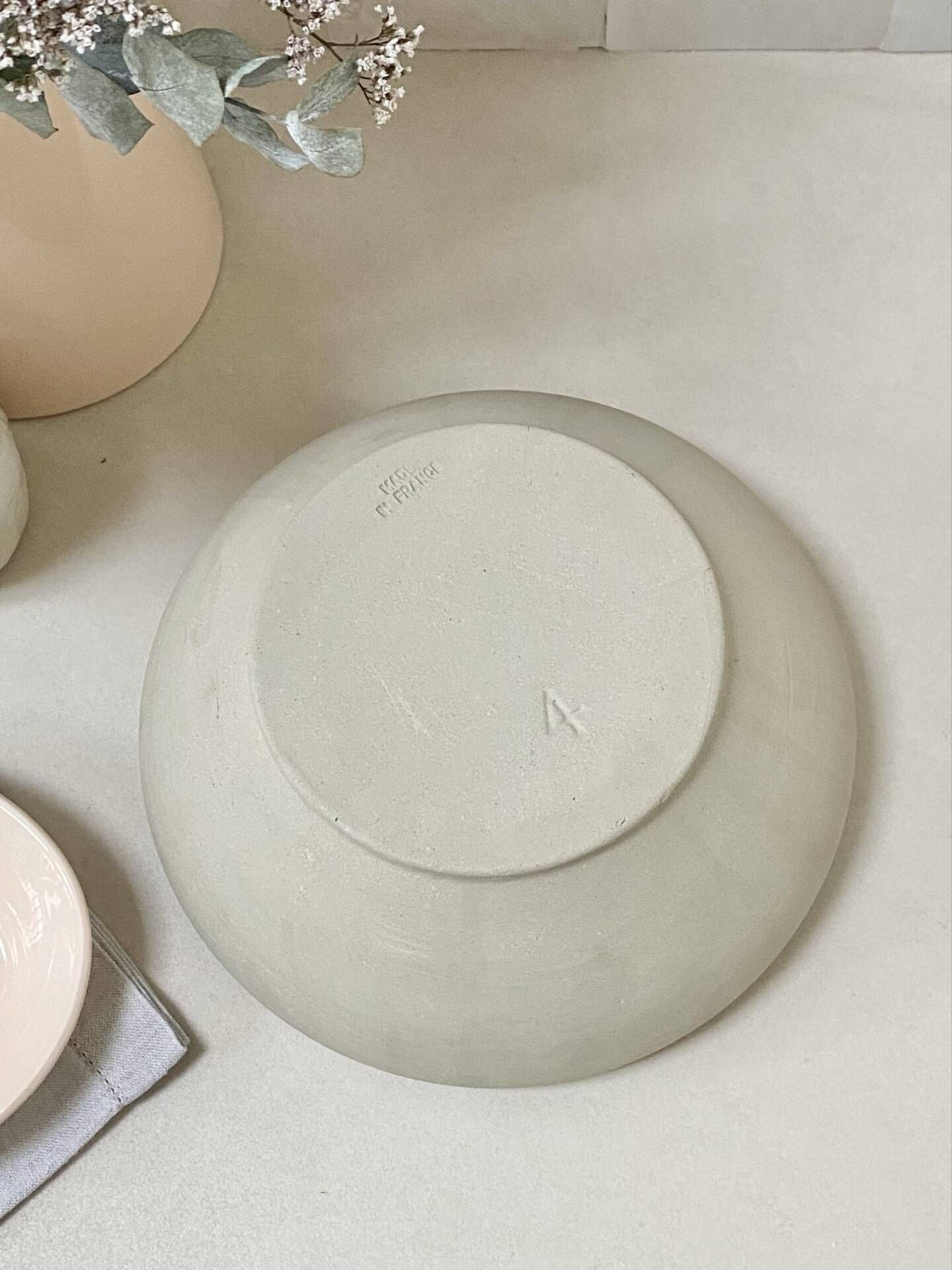 Stoneware salad bowl