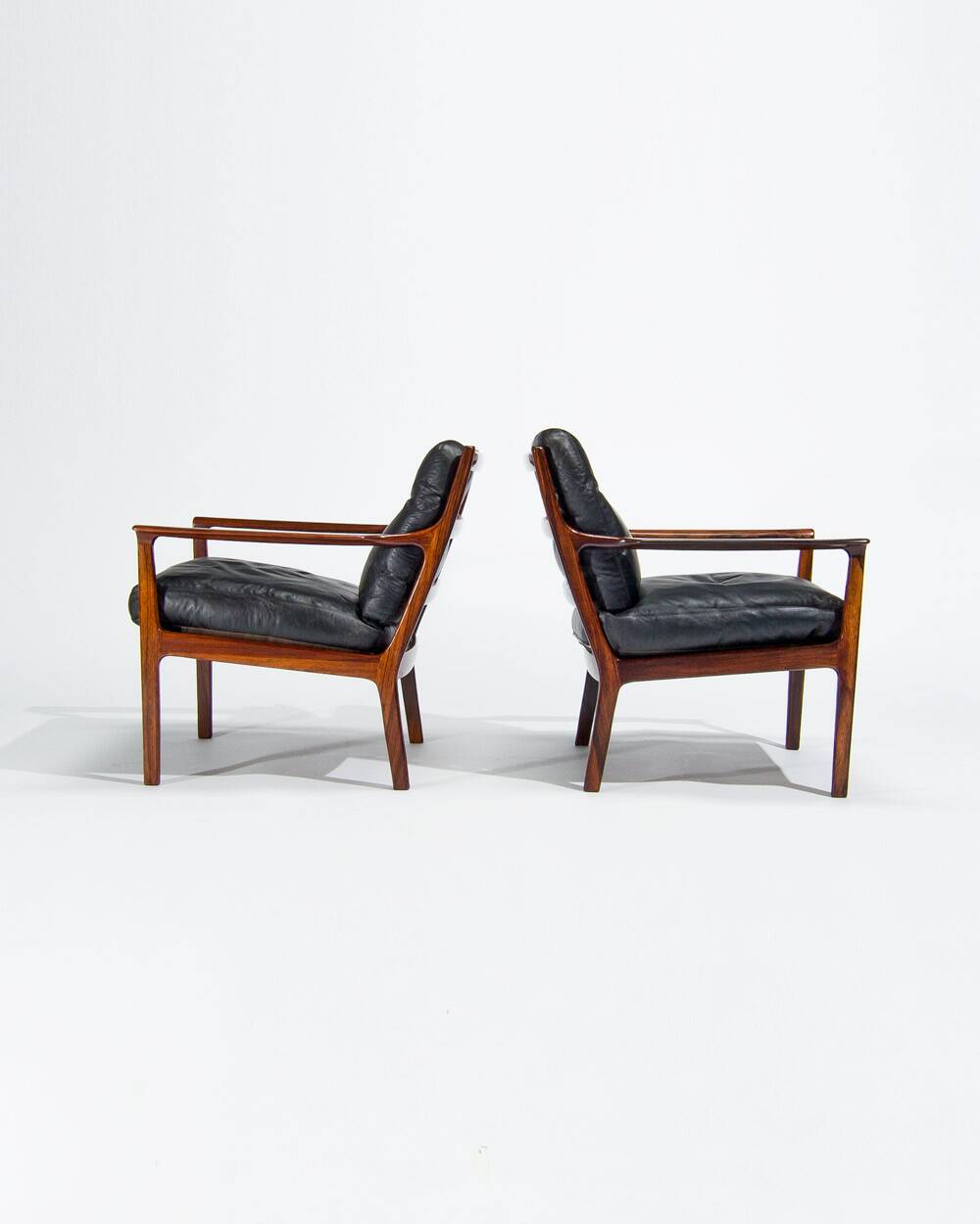 Mid Century Rosewood Armchairs in Leather, Danish Design 1950s