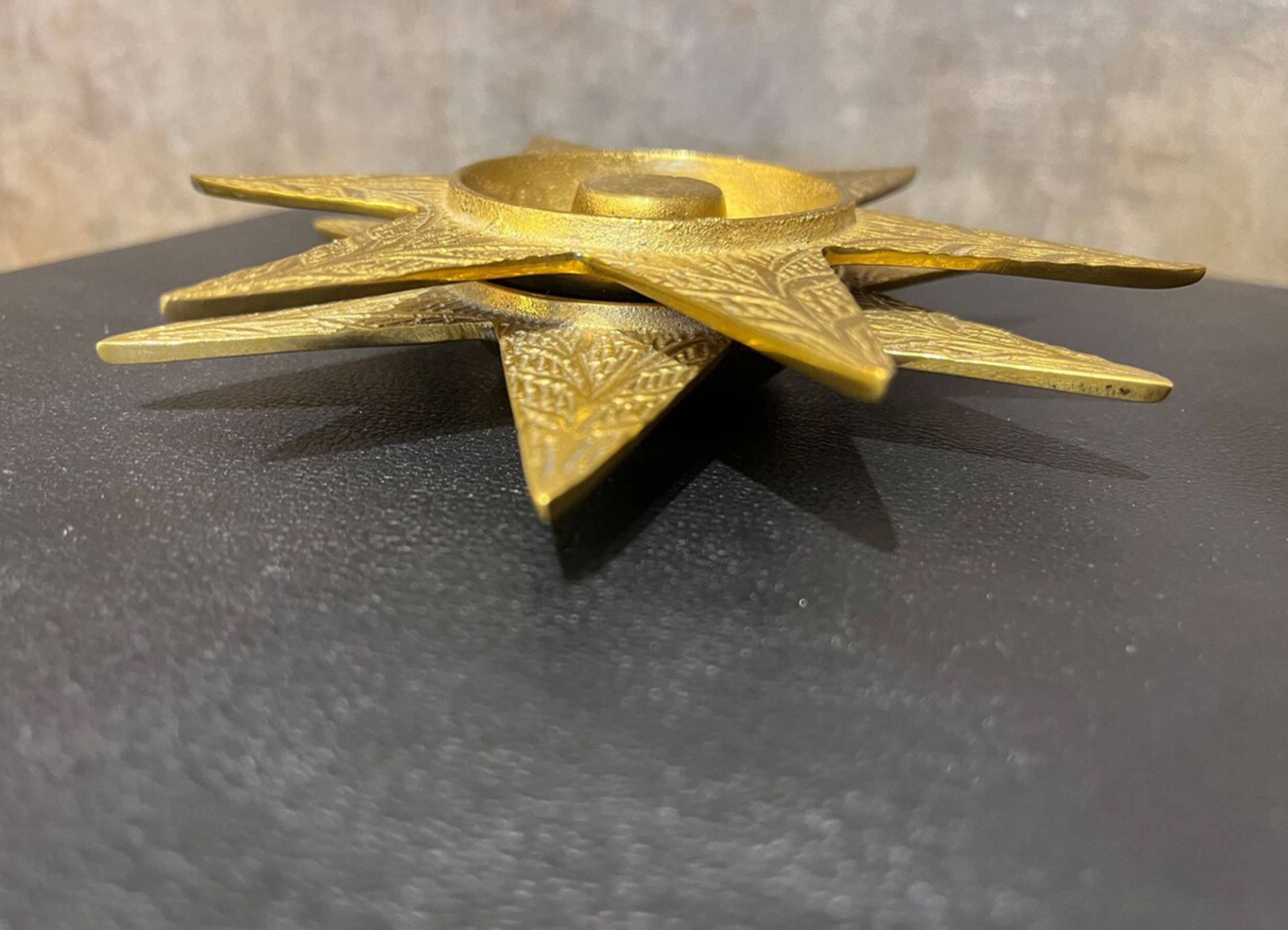 Vintage 2 Piece Ashtray Set Star Design