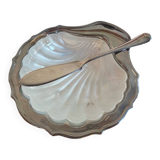 Shell butter dish and its silver-plated knife