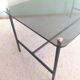 Table basse verre et acier, design Pierre Guariche, édition Steiner vers 1950